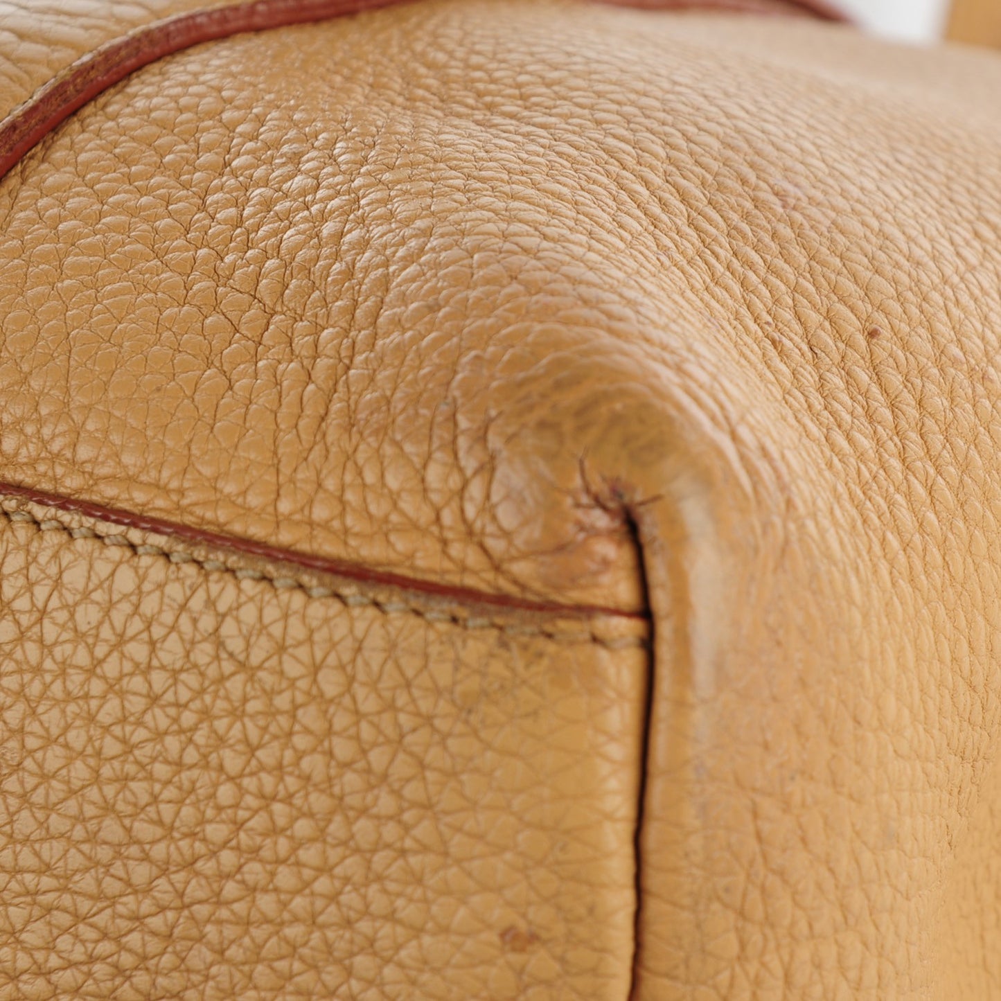 Vitello Daino Logo Tote Nocciolo