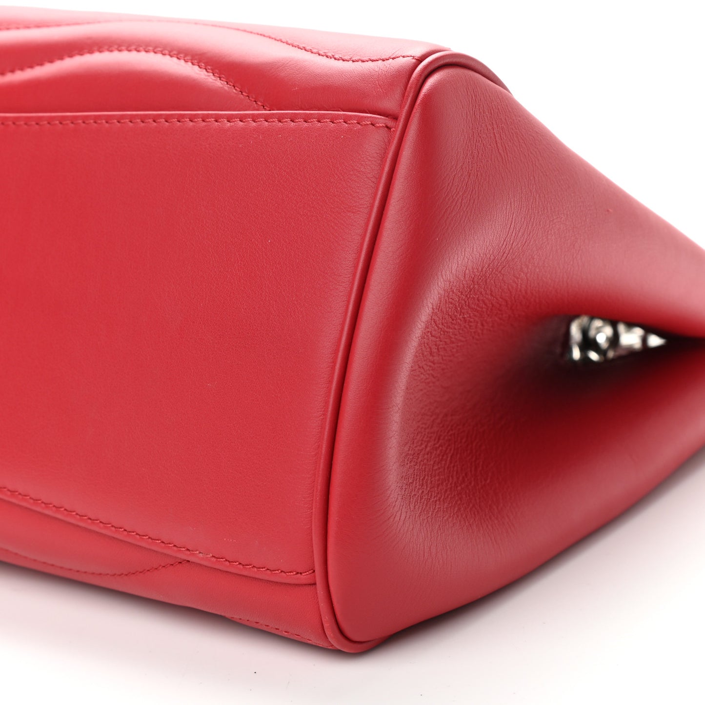 Calfskin New Wave Chain Tote Ecarlate