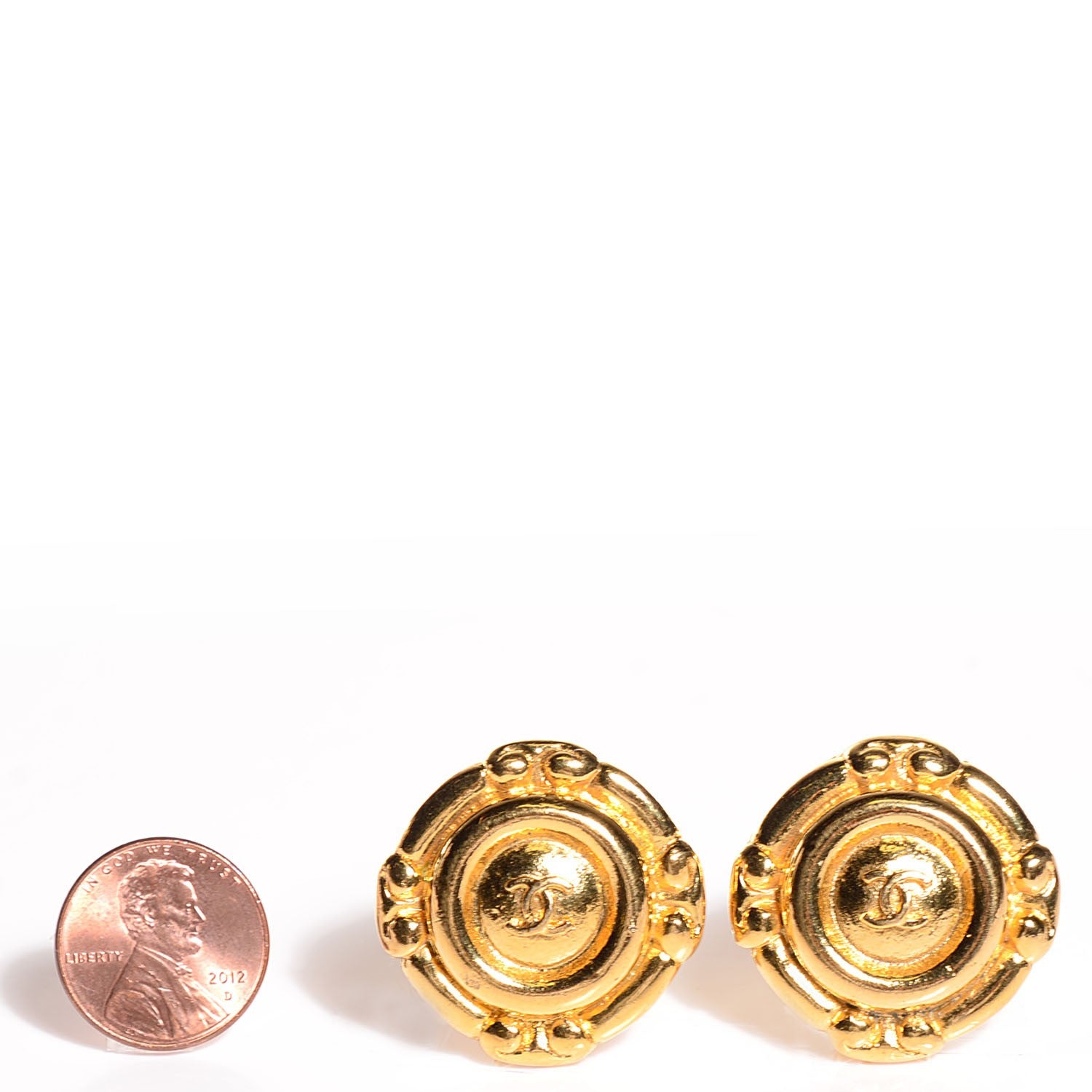 Chanel CC Clip On Earrings Gold 2 of 4