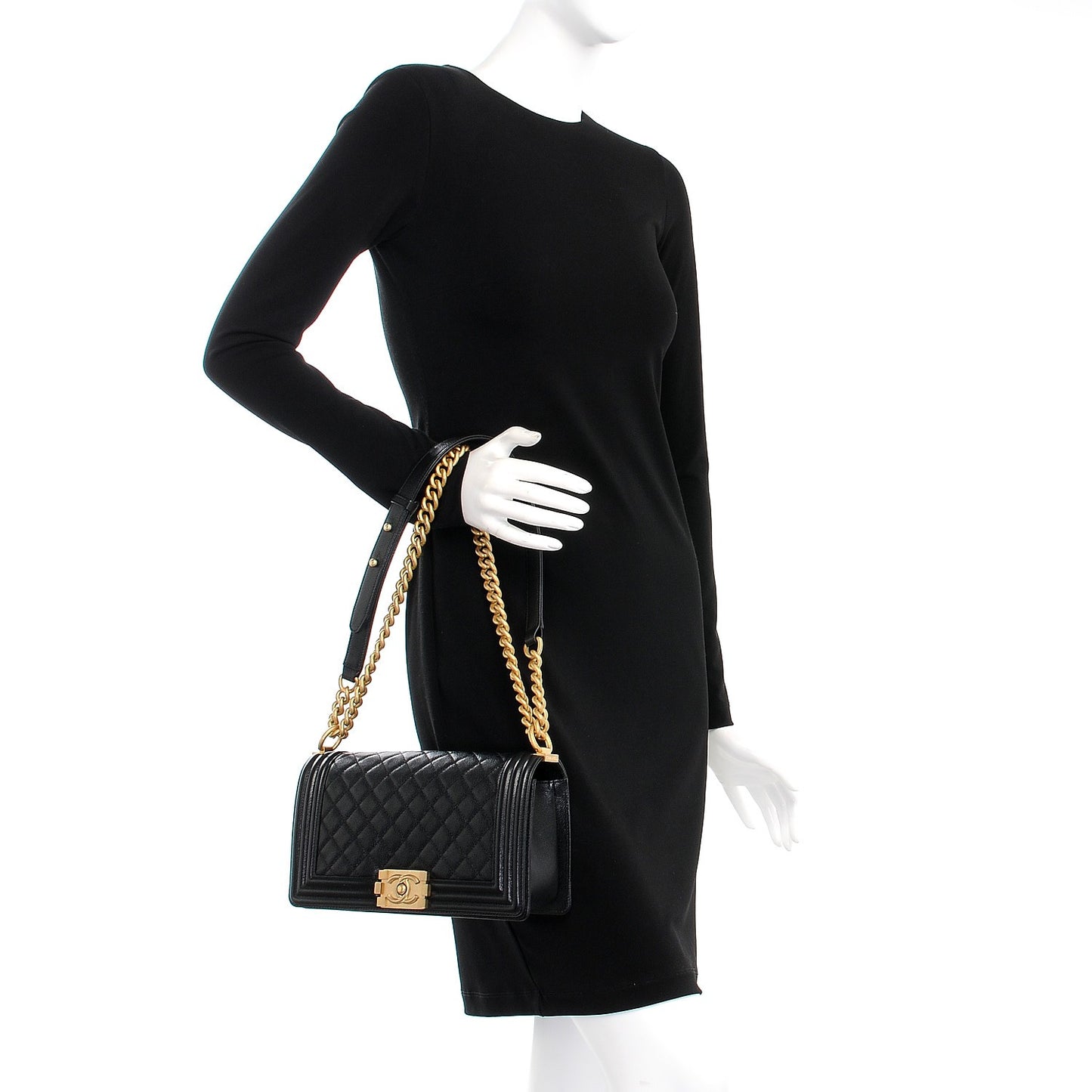 Caviar Quilted Medium Boy Flap Black