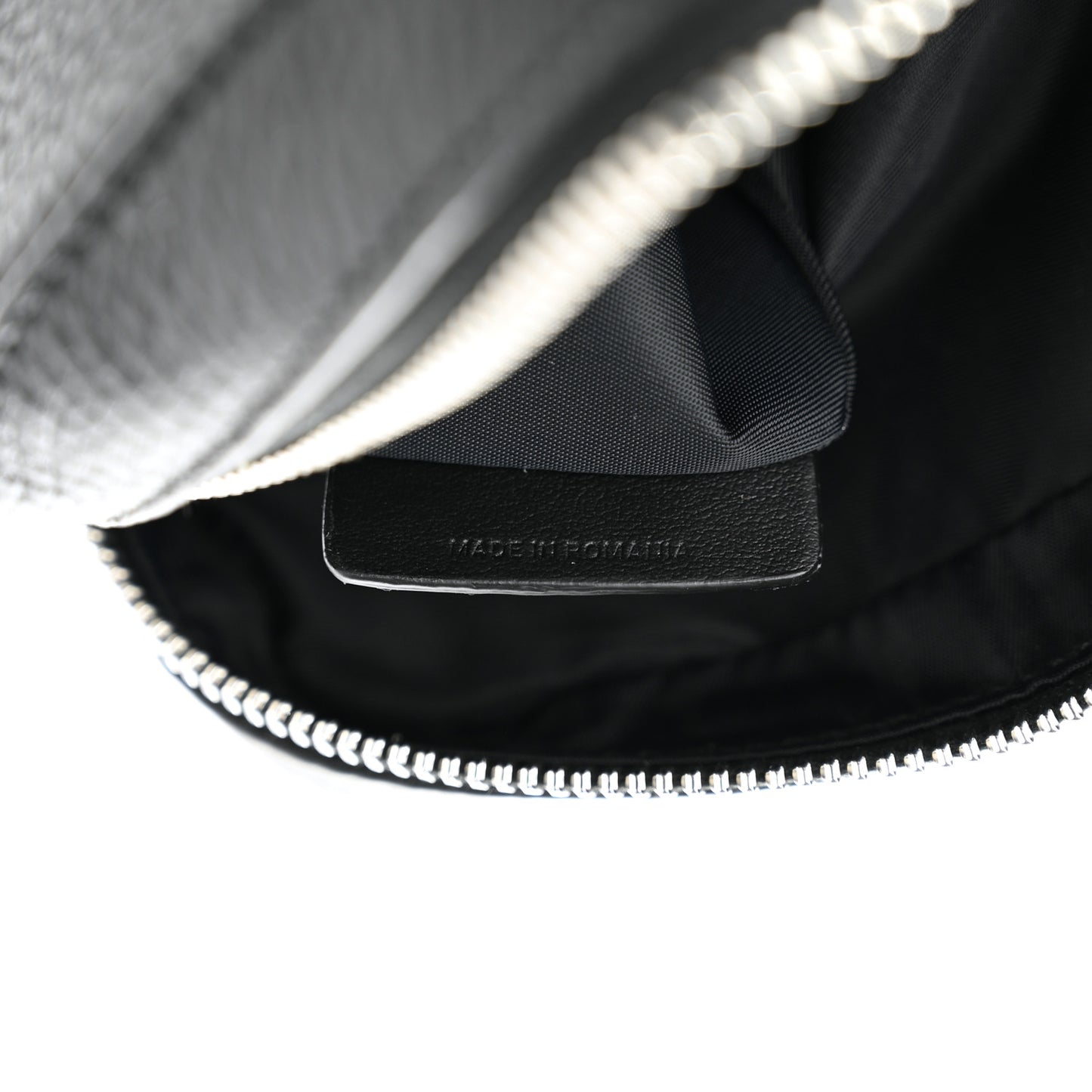 Pebbled Calfskin Logo Embossed Thornton Messenger Bag Black