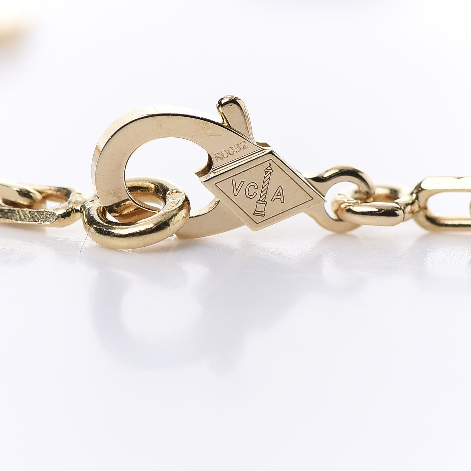 Van Cleef & Arpels 18K Yellow Gold 3 Motifs Byzantine Alhambra Bracelet 4 of 7