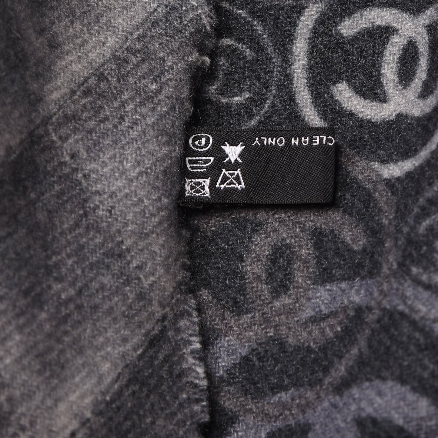Cashmere CC Scarf Grey