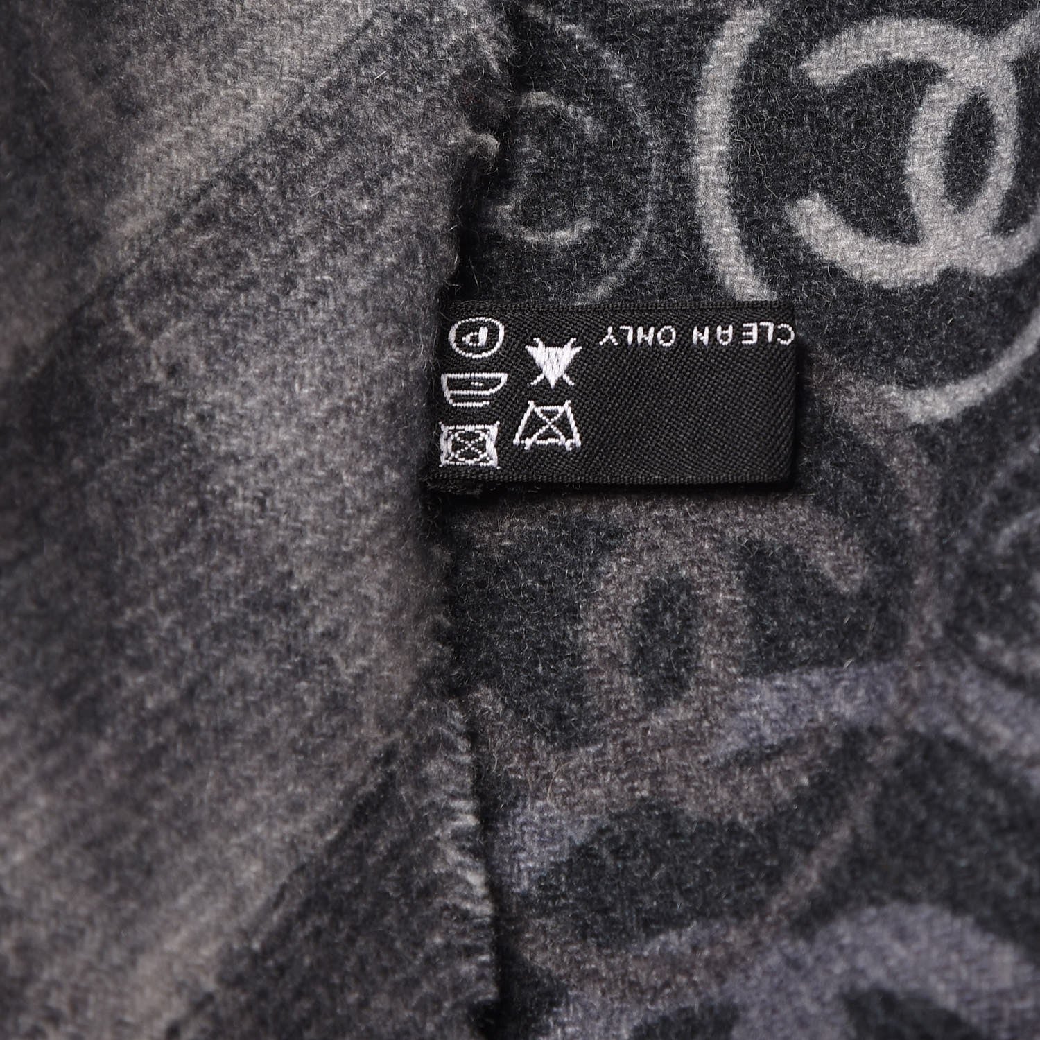 Chanel Cashmere CC Scarf Grey 5 of 6