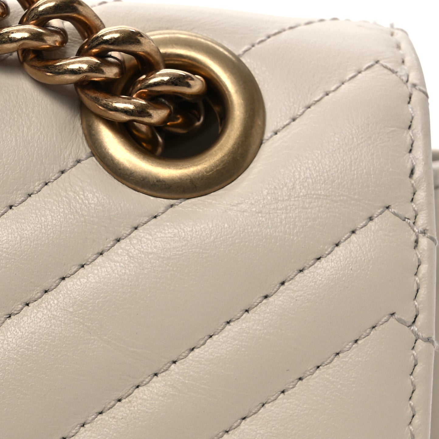 Calfskin Matelasse Small GG Marmont Shoulder Bag White