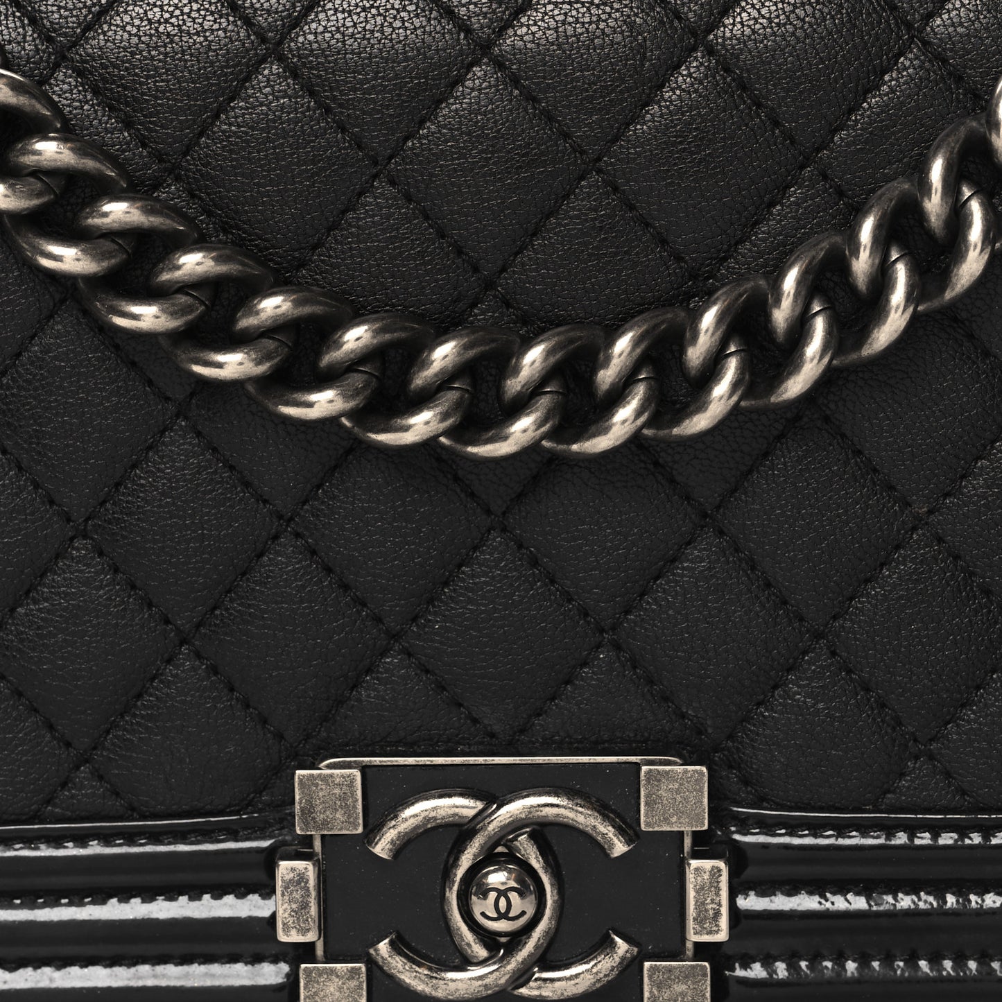 Goatskin Quilted Patent Medium Duo Boy Flap Black