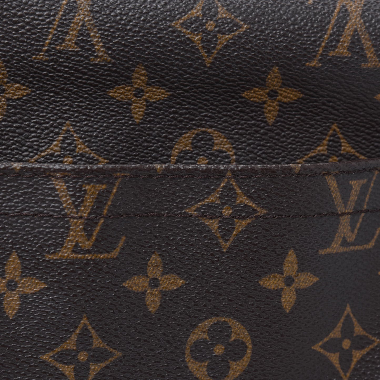 Monogram Beverly MM