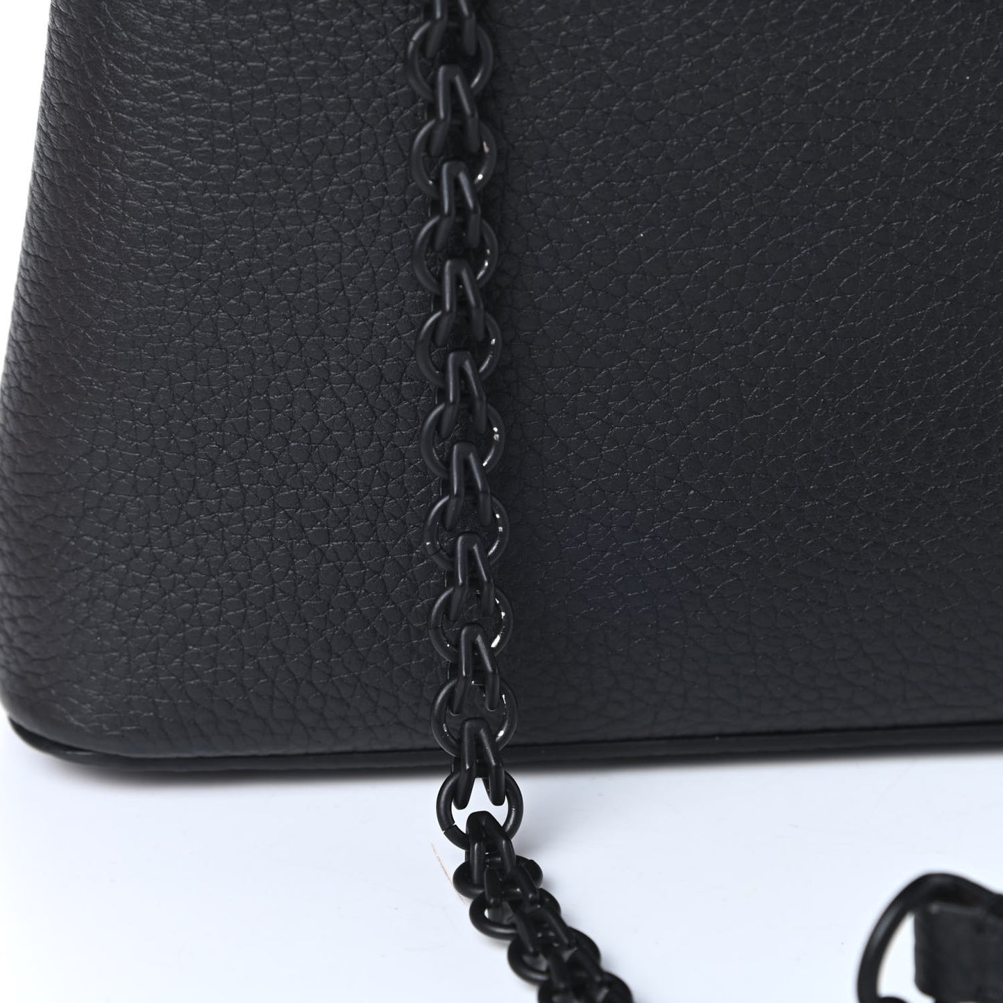 Taurillon Capucines BB Matte Black