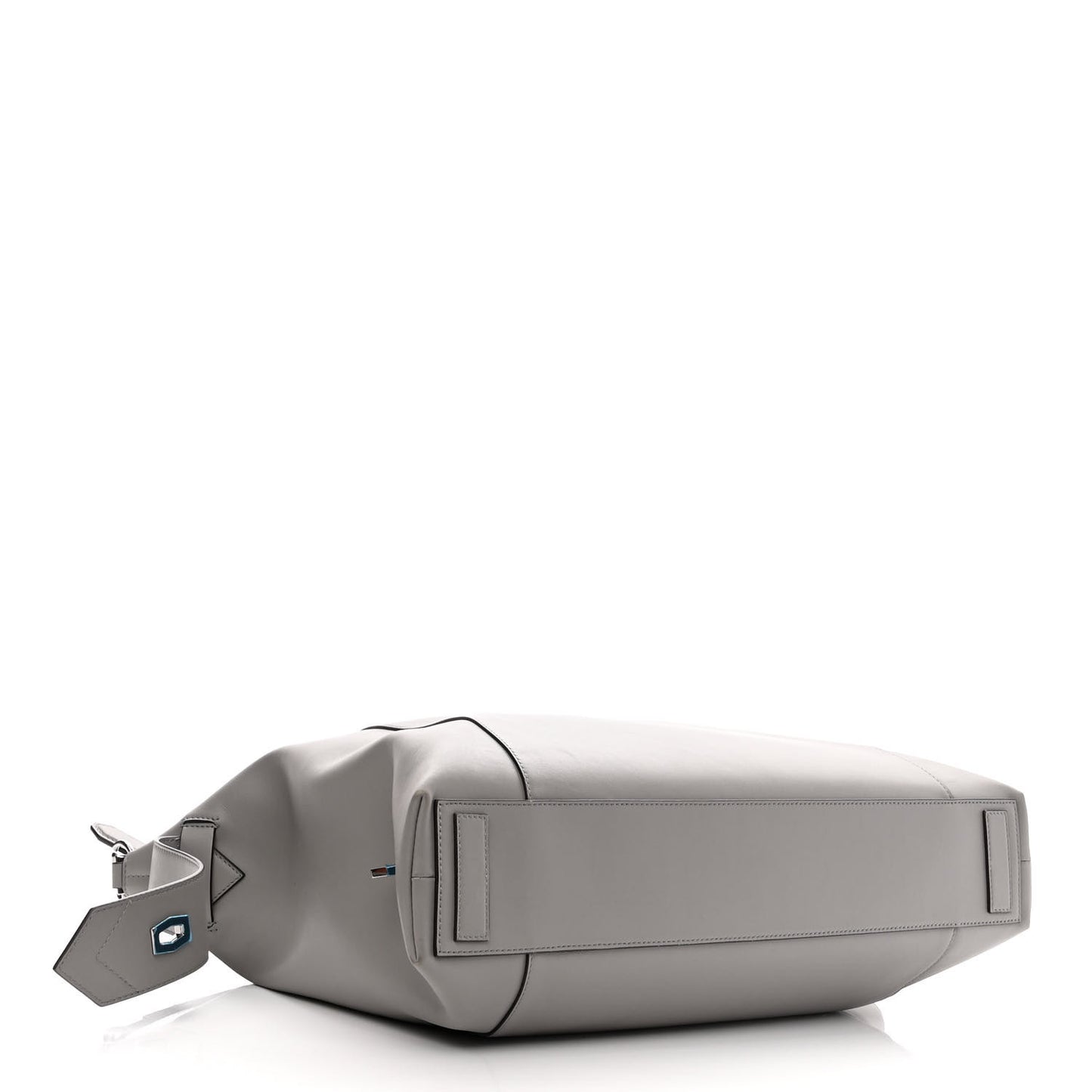 Soft Calfskin Medium Soft Antigona Pearl Grey