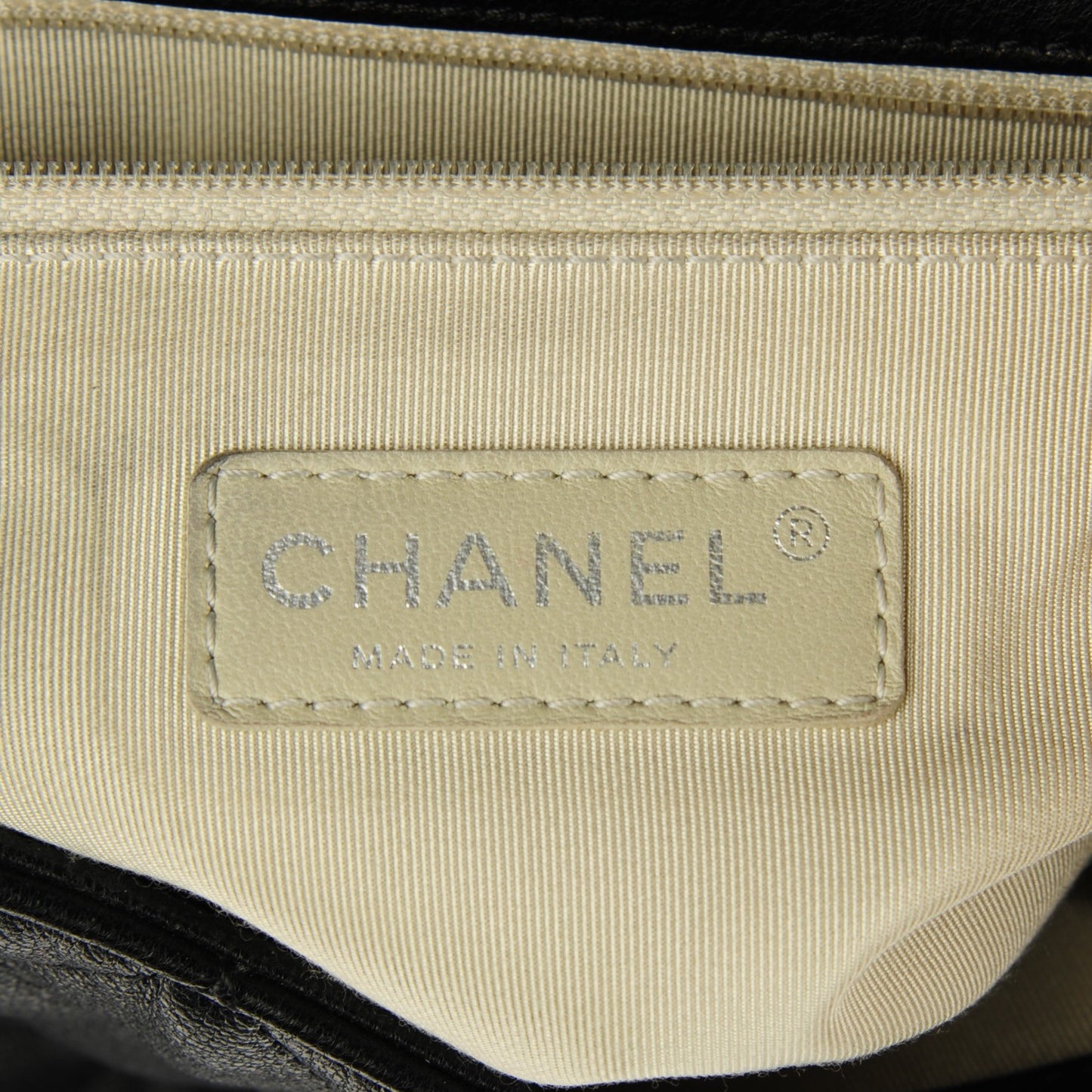 Crumpled Lambskin Chain Around Maxi Flap Black