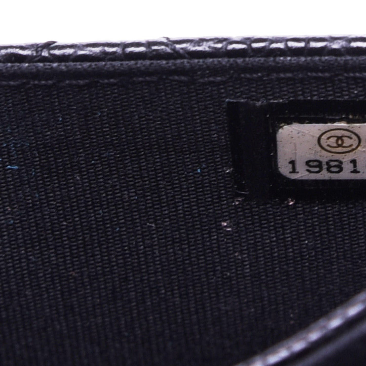 Caviar Quilted Medium Boy Flap Wallet Black