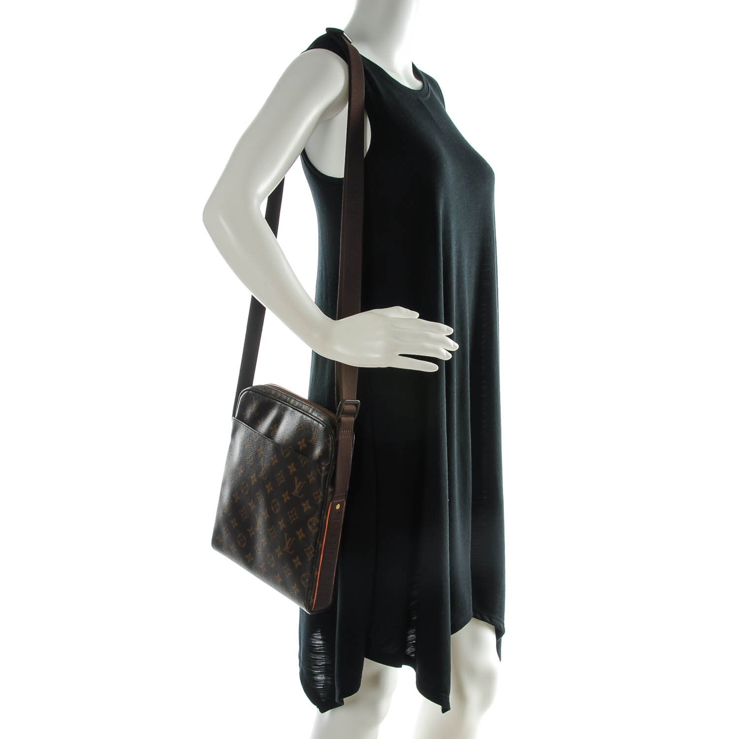 Louis Vuitton Monogram Trotteur Beaubourg 2 of 6