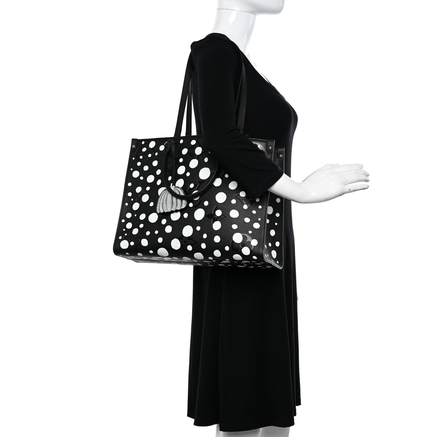 Louis Vuitton LV X YK Empreinte Monogram Giant Onthego MM Black 2 of 9