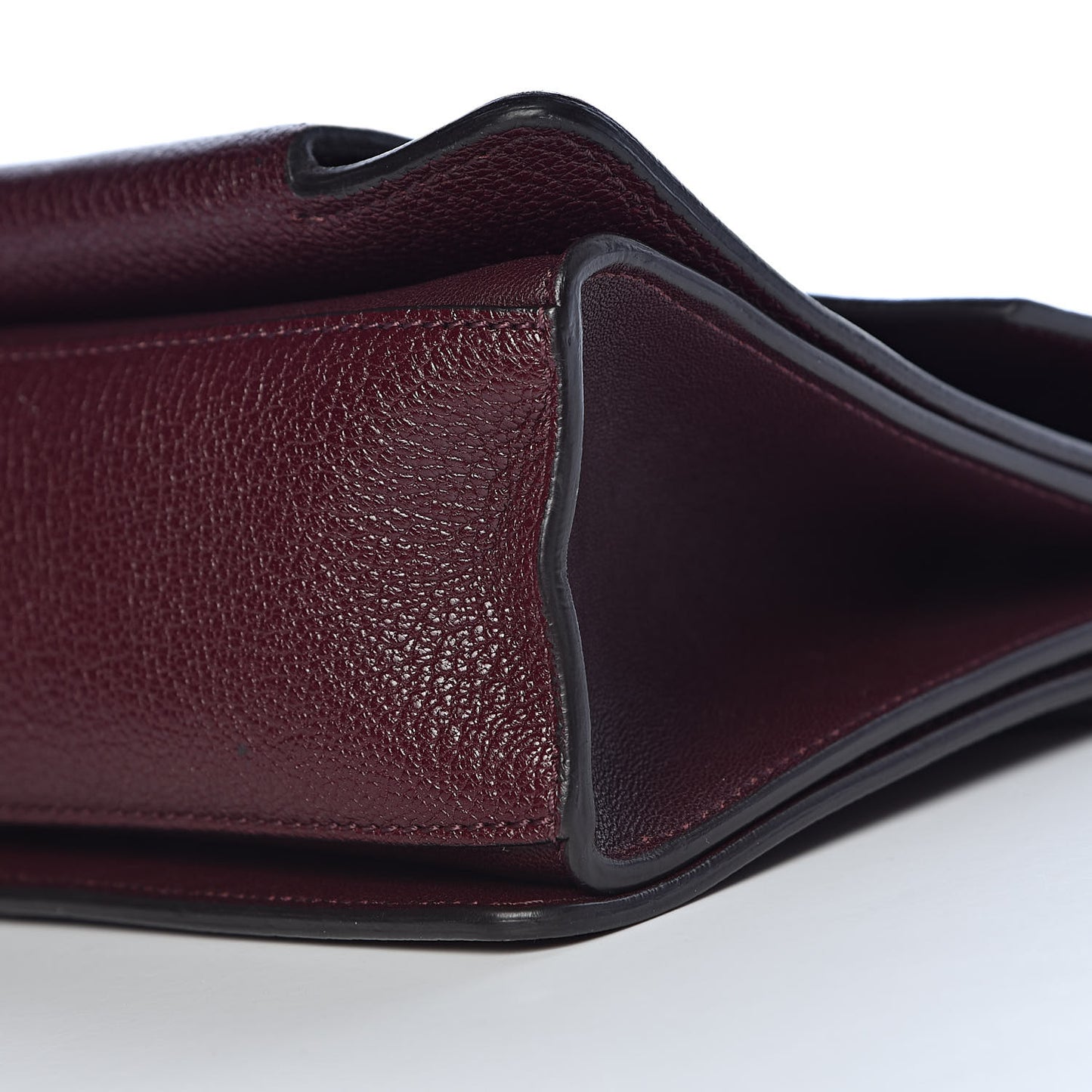 Goatskin Medium GV3 Shoulder Bag Aubergine