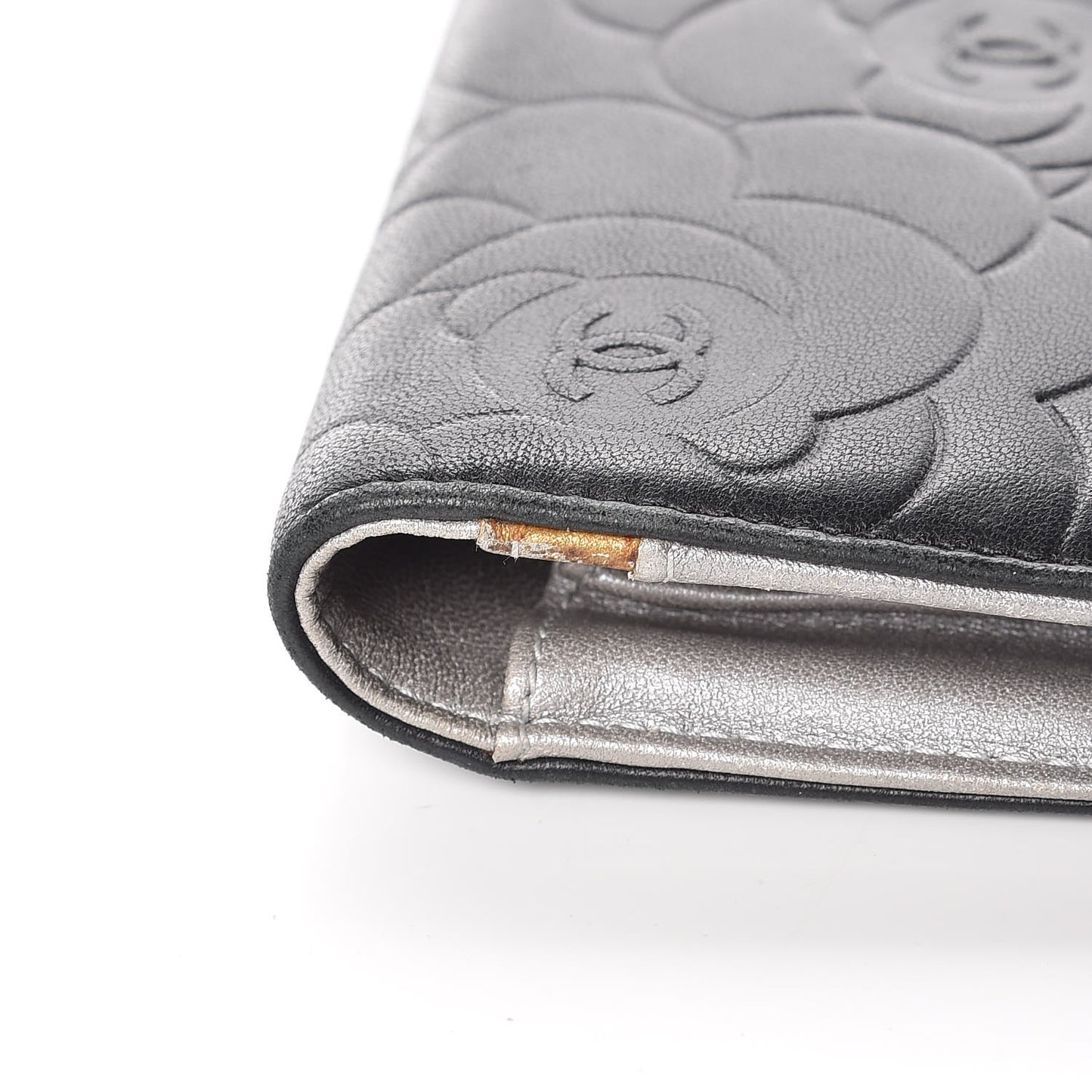 Lambskin Camellia Embossed Yen Wallet Black