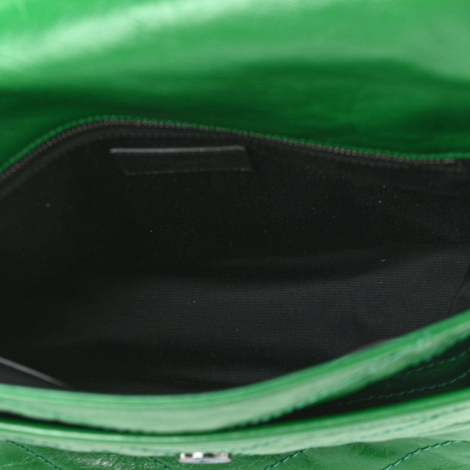 Saint Laurent Crinkled Calfskin Matelasse Monogram Medium Niki Chain Satchel New Vert Praire 4 of 10