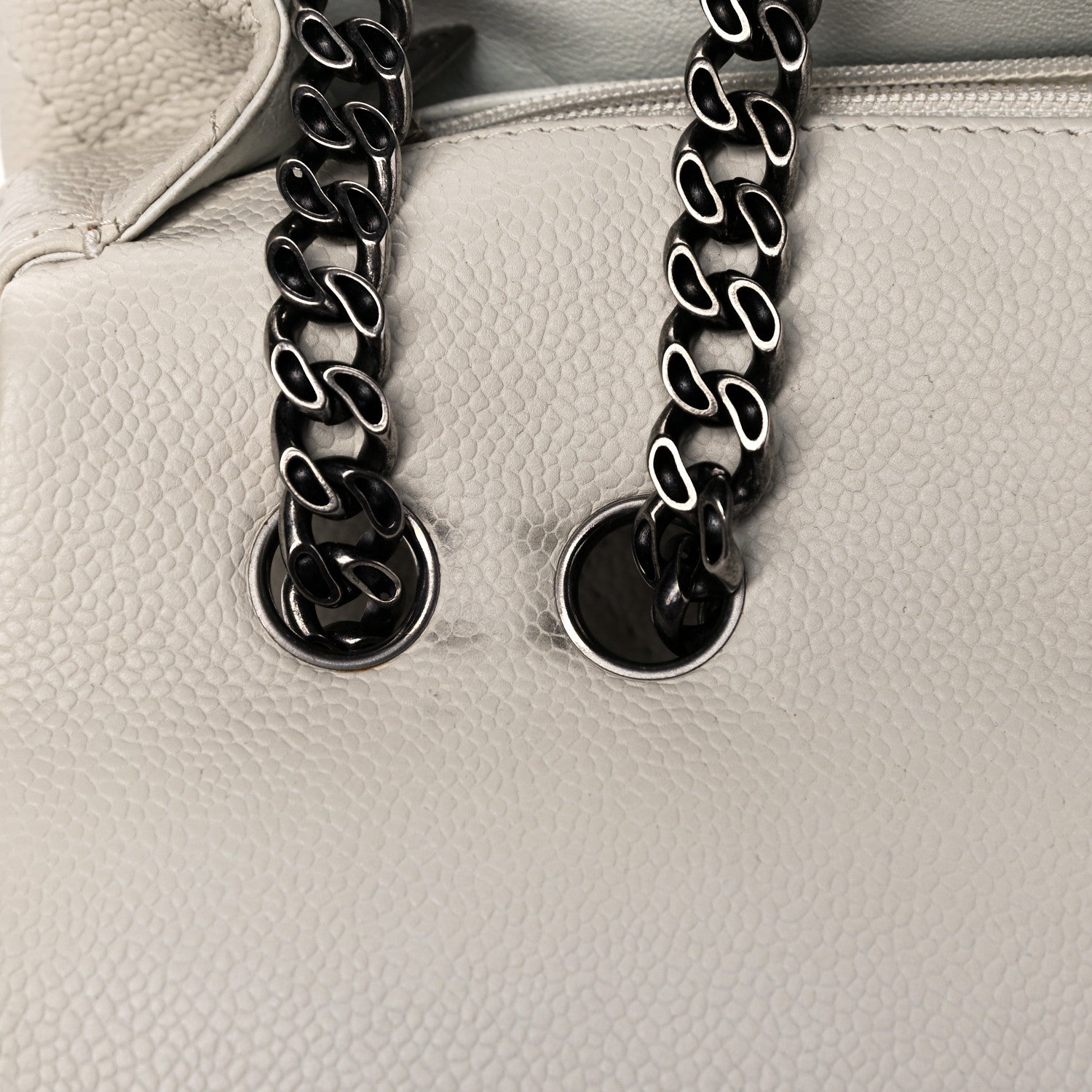 Chanel Caviar 2.55 Reissue 227 Flap White 17 of 31