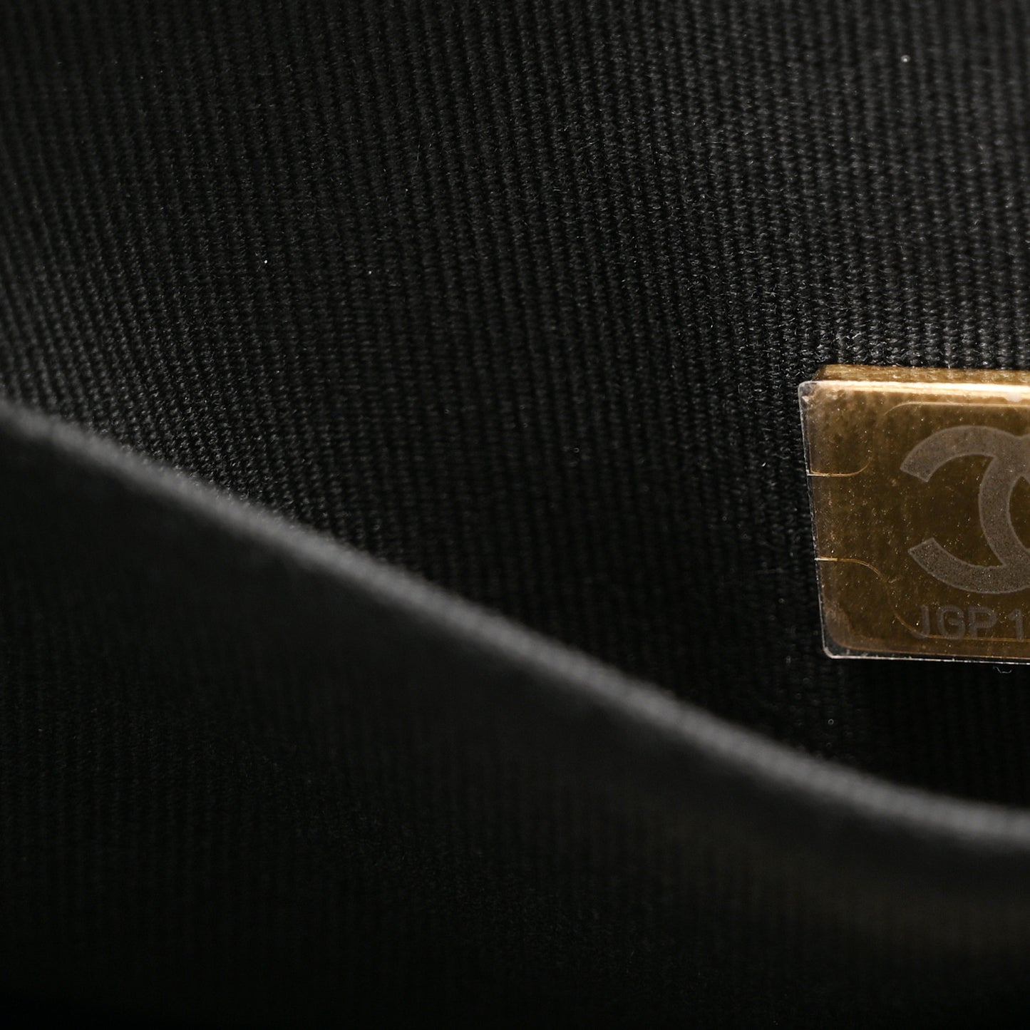 Caviar Quilted New Medium Boy Flap Black