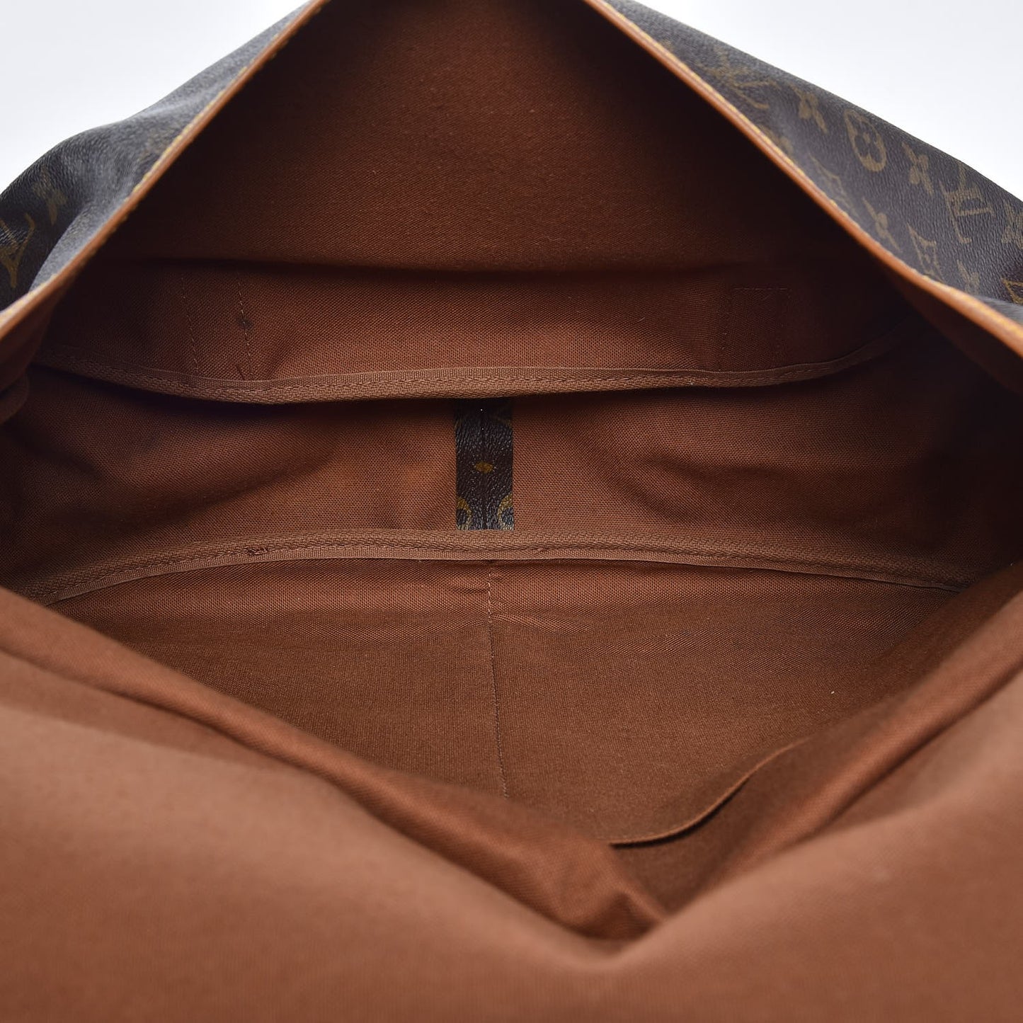 Monogram Saumur 43