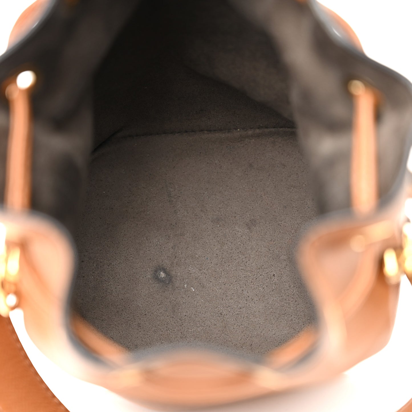 Vitello Cruise F is Fendi Mini Mon Tresor Bucket Bag Nocciola
