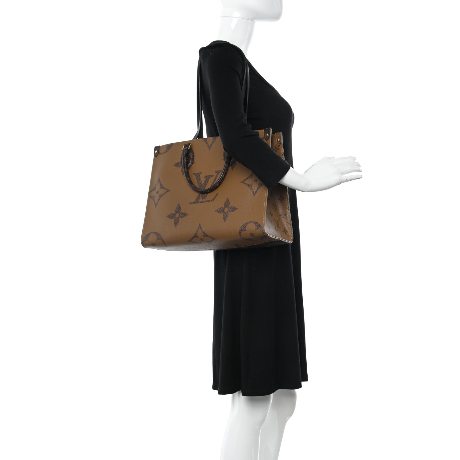 Louis Vuitton Reverse Monogram Giant Onthego MM 2 of 11