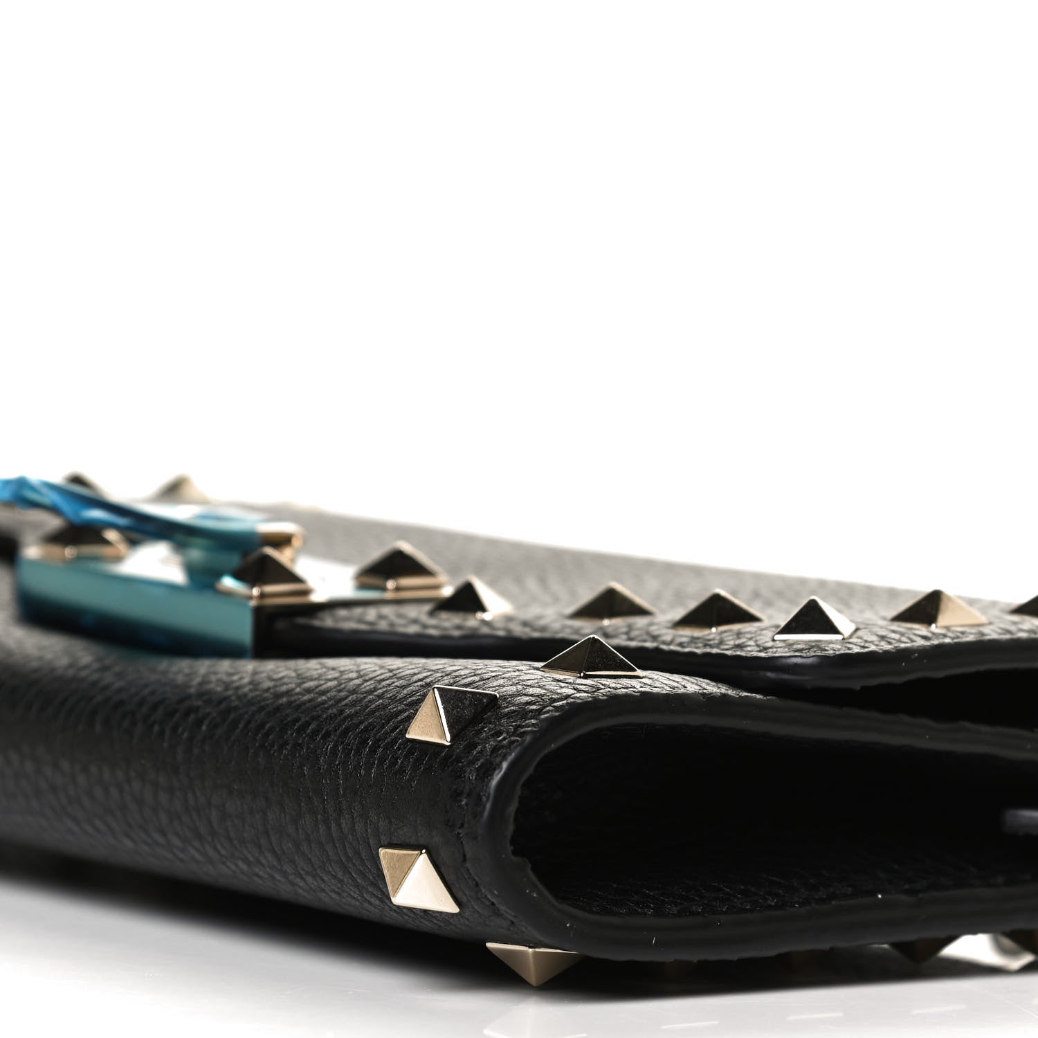 Valentino Garavani Pebbled Calfskin Rockstud Flip Lock Wallet On Chain Black 9 of 14