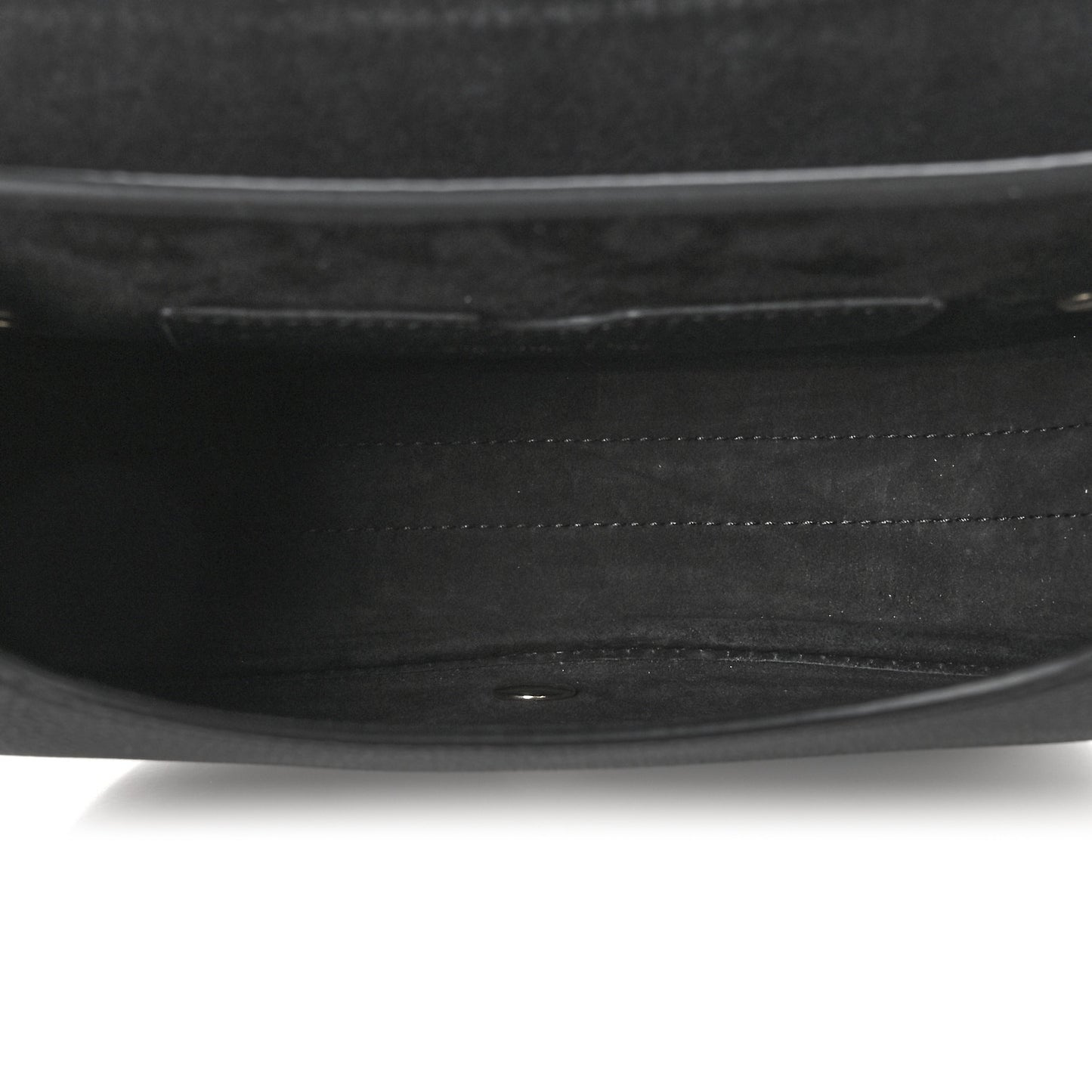 Grained Calfskin Medium Bobby Flap Black