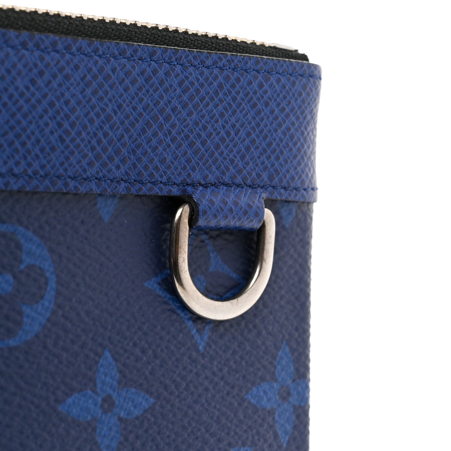 Louis Vuitton Taiga Monogram Pacific Discovery Pochette Cobalt 8 of 14