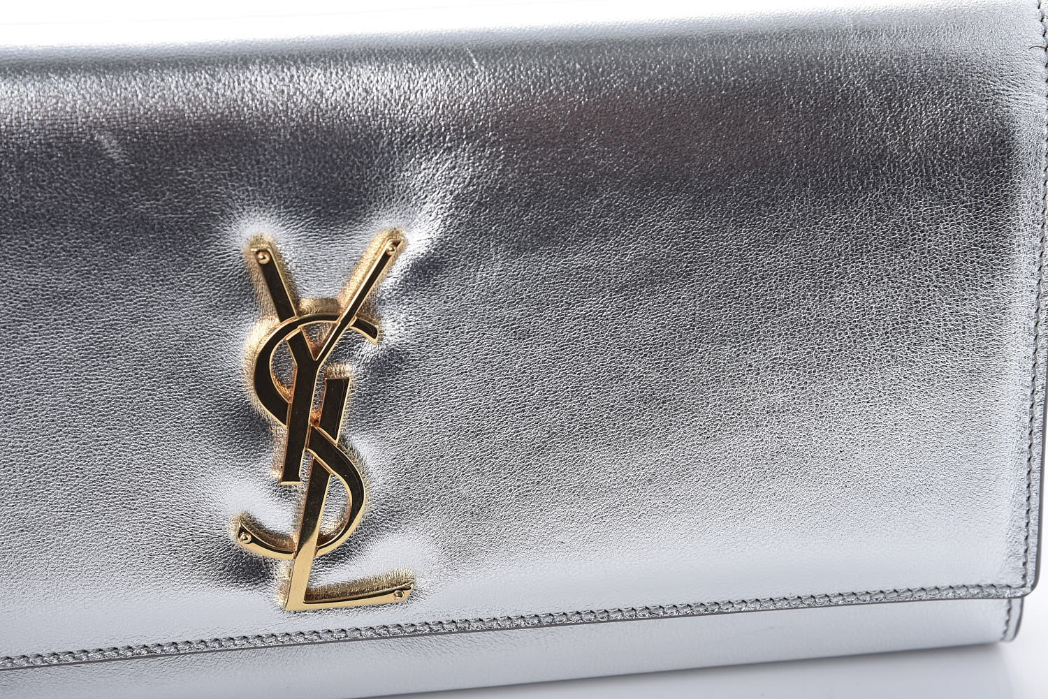 Saint Laurent Metallic Calfskin Classic Monogram Cassandre Clutch Argento 9 of 11