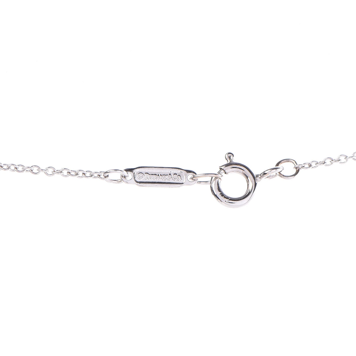 18K White Gold Diamond Metro Oval Pendant Necklace