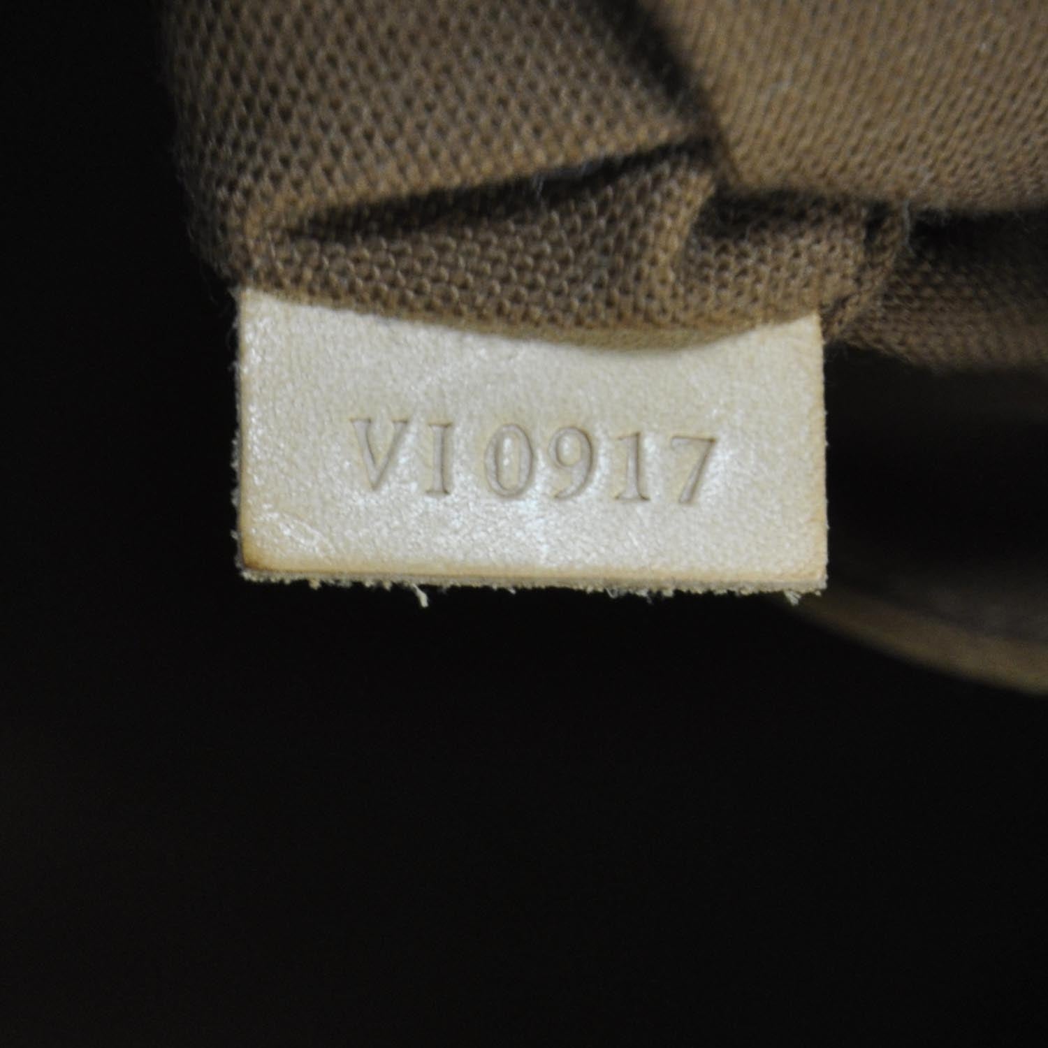 Louis Vuitton Monogram Alma 8 of 9