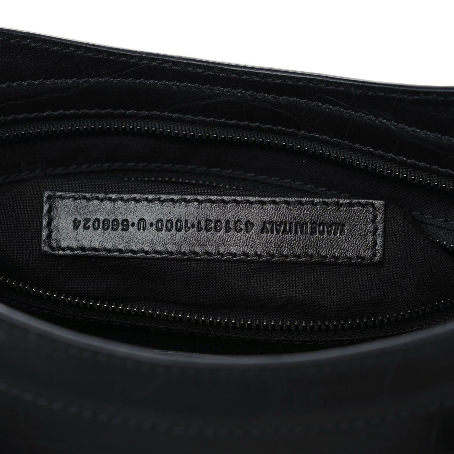Matte Supple Lambskin Crocodile Embossed Classic Black Hardware S City Black