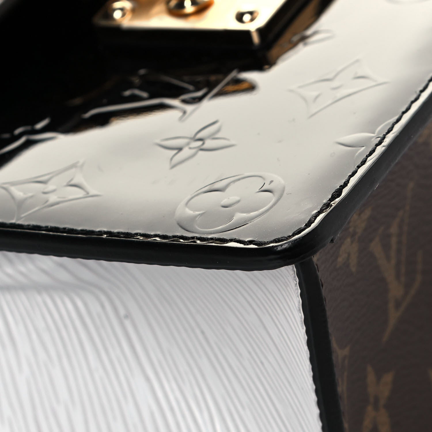 Louis Vuitton Vernis Epi Monogram Spring Street Black 8 of 13