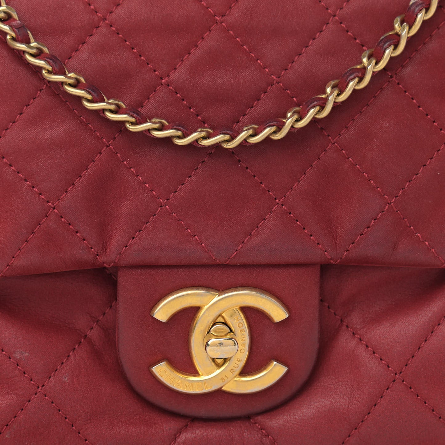 Iridescent Calfskin Quilted Small Chic Quilt Flap Red