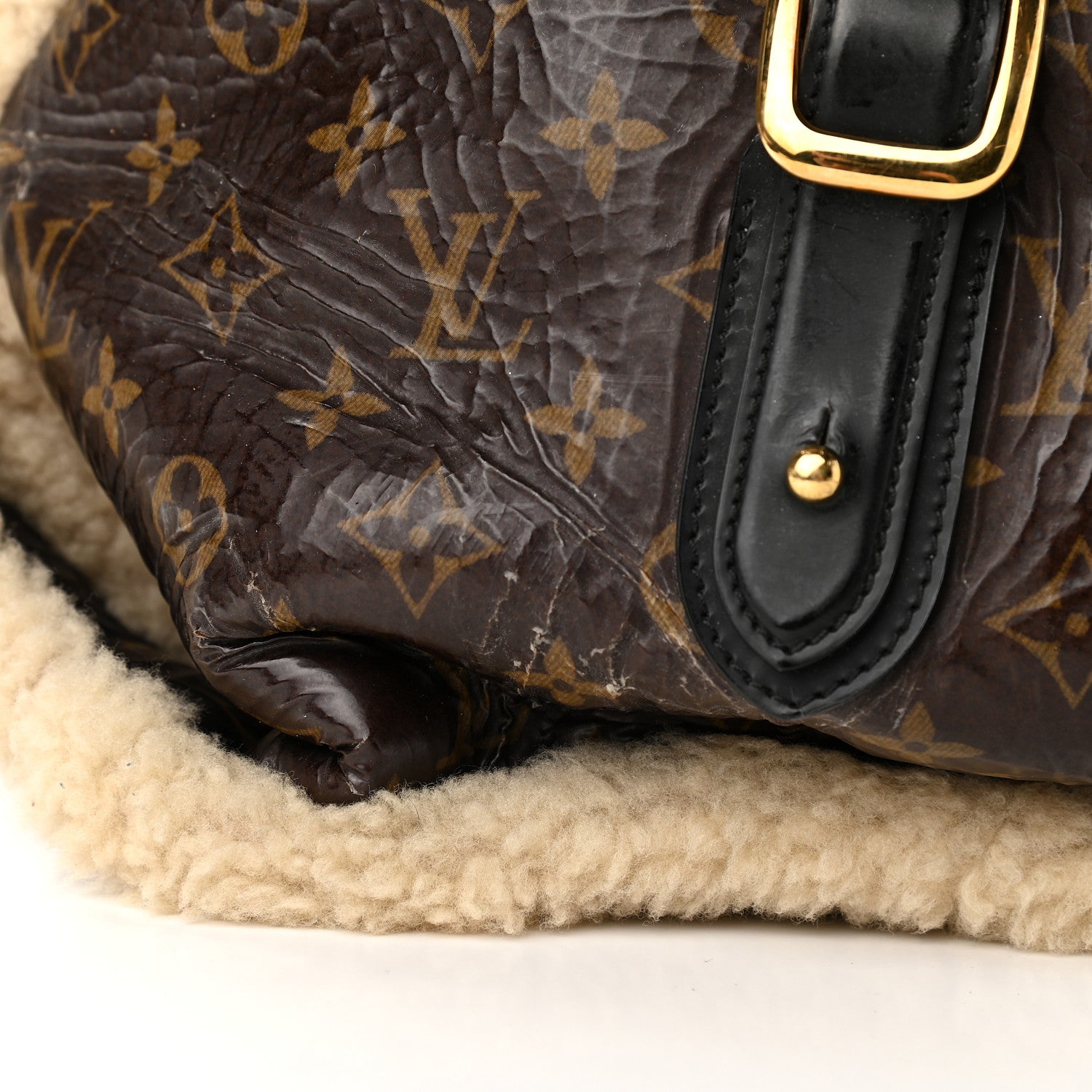 Louis Vuitton Patent Monogram Shearling Sac Thunder 11 of 12