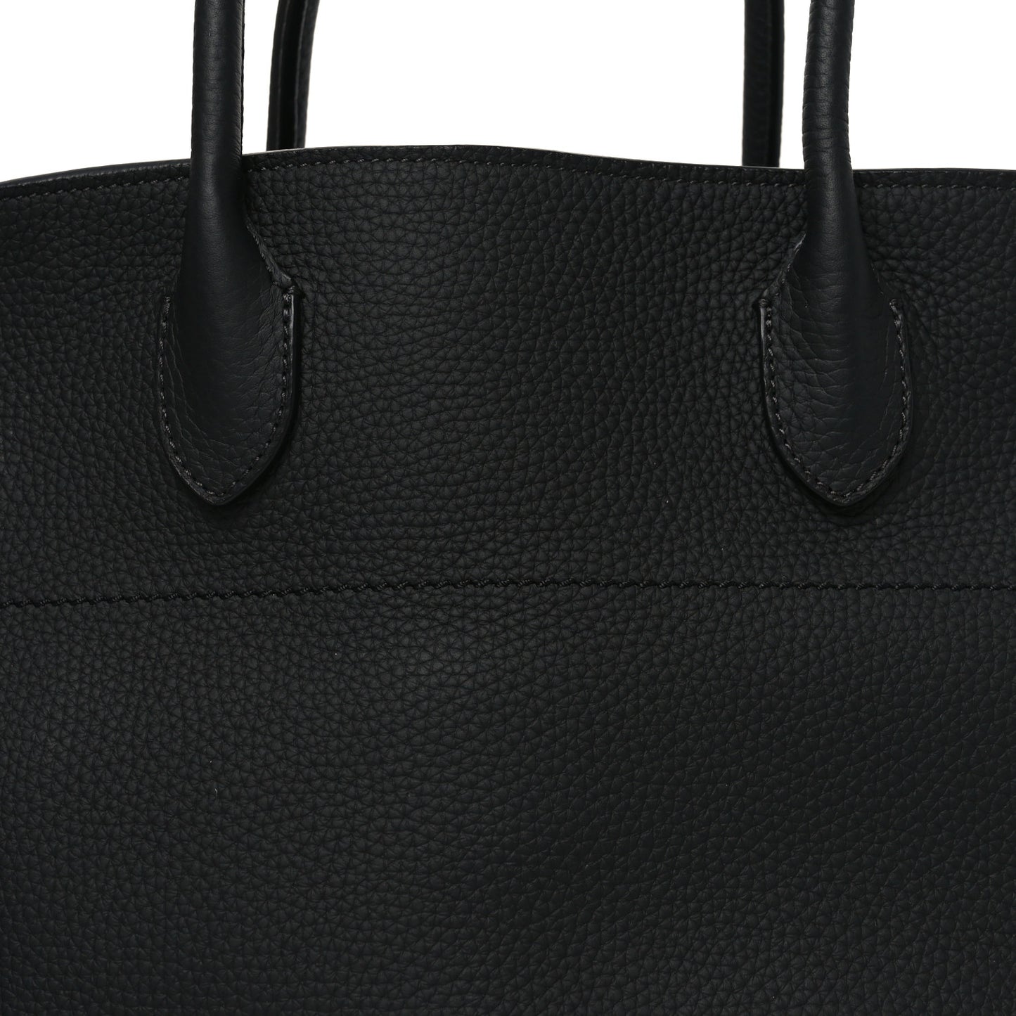 Matte Grained Calfskin Soft Margaux 15 Black