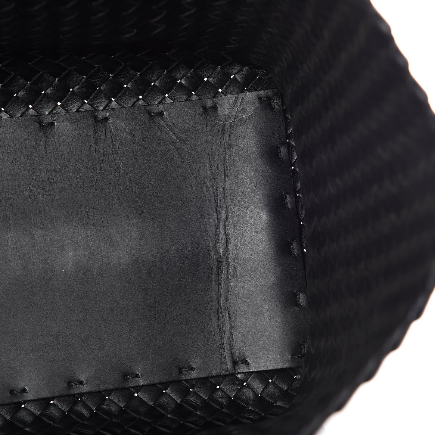 Nappa Intrecciato Medium Cabat Black