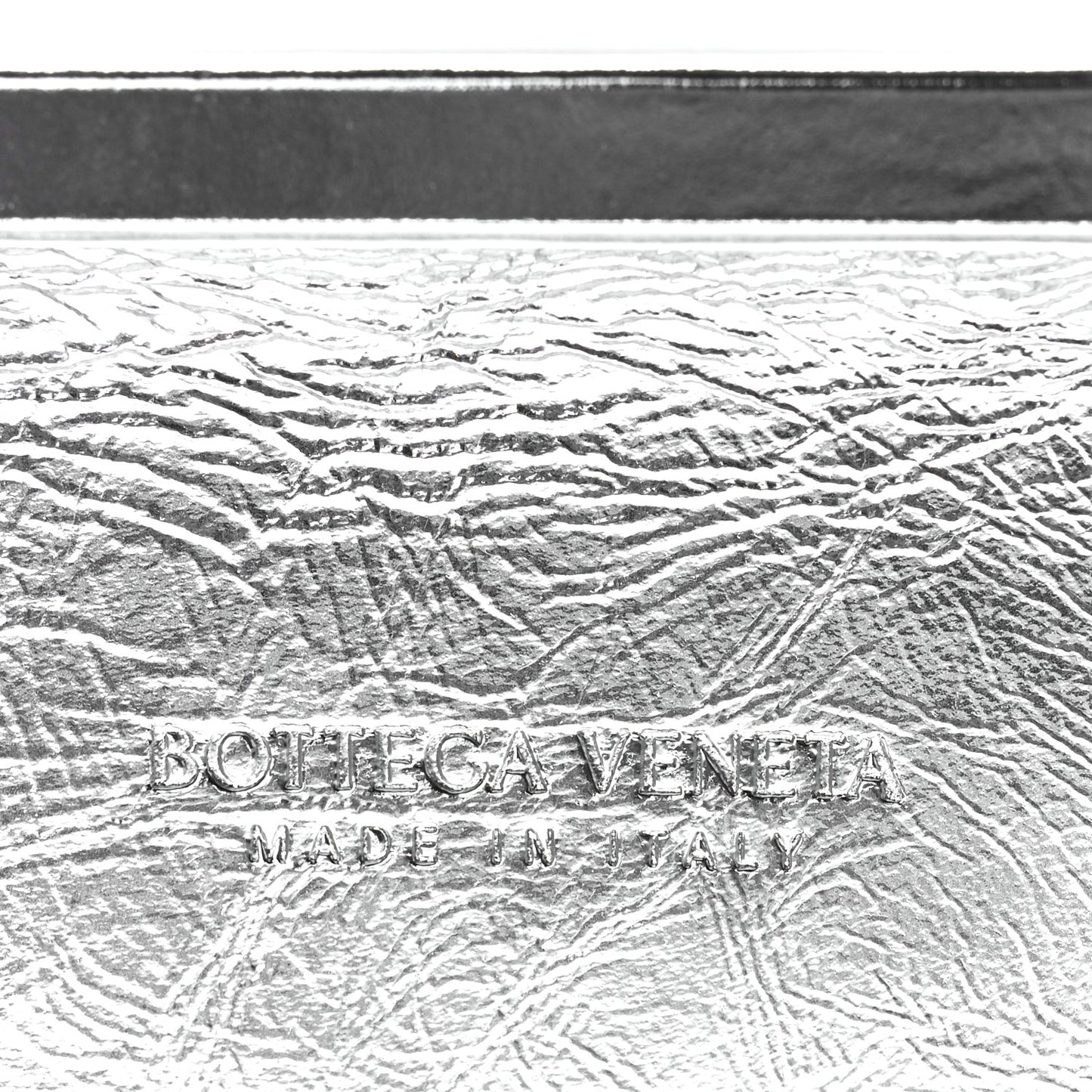 Metallic Calfskin Intrecciato Knot On Strap Silver