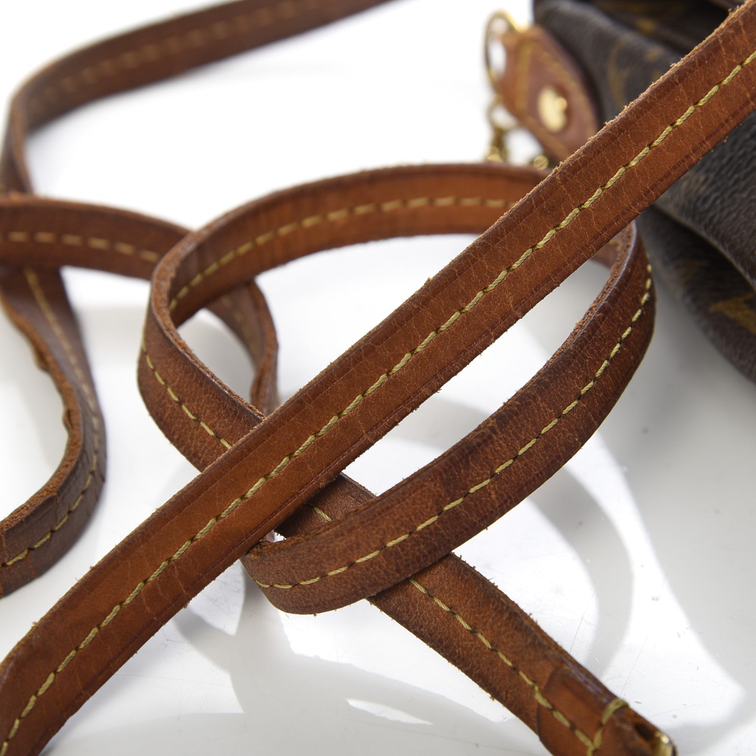 Louis Vuitton Monogram Favorite MM 13 of 16