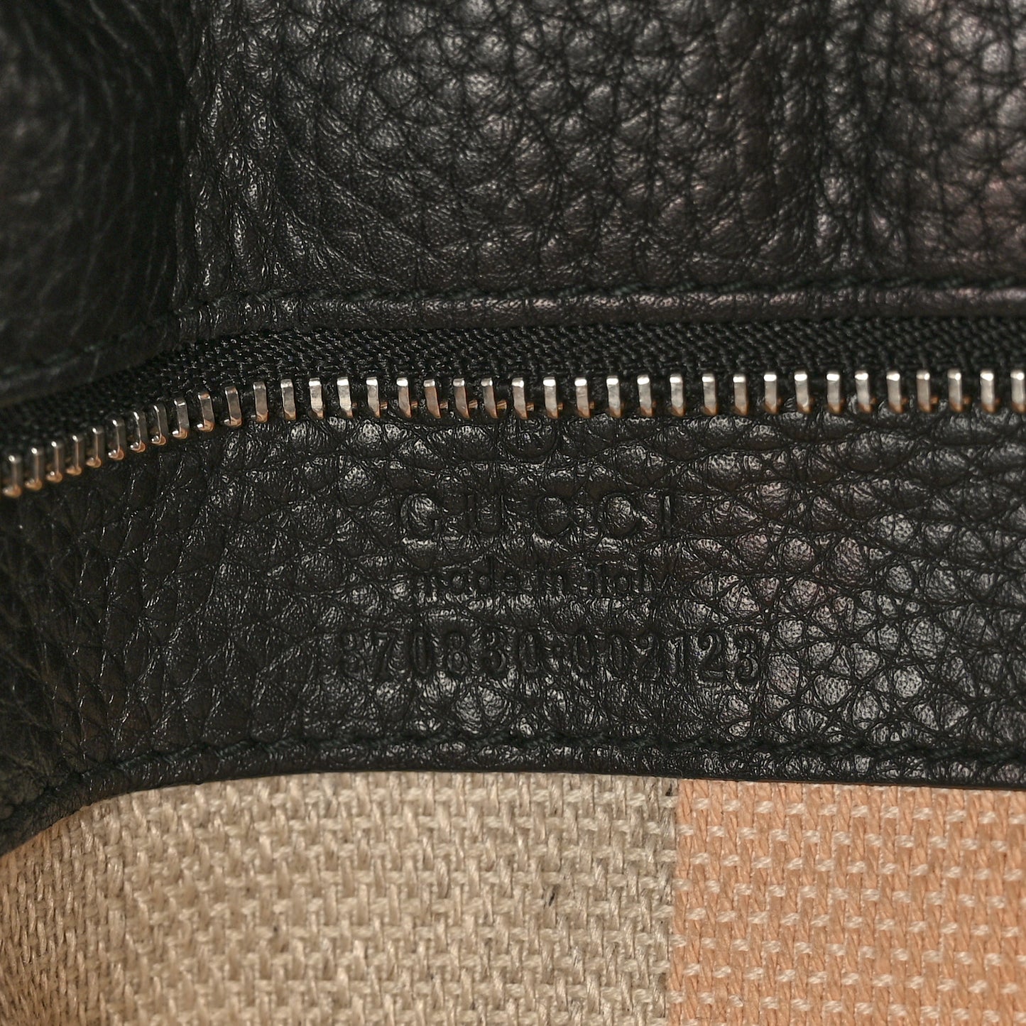 Pebbled Calfskin Large Bamboo Daily Top Handle Bag Black
