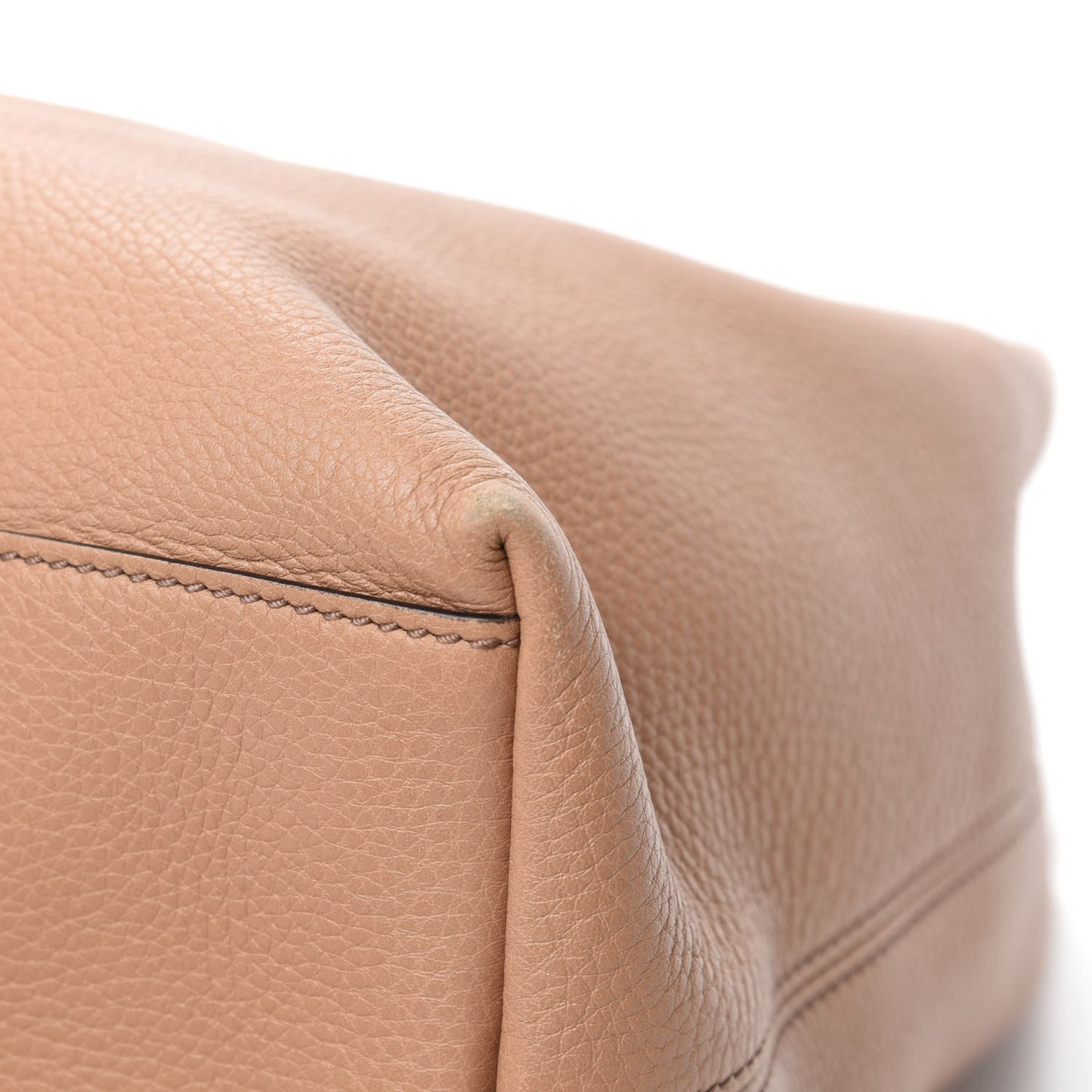 Pebbled Calfskin Medium Soho Chain Shoulder Bag Rose Beige