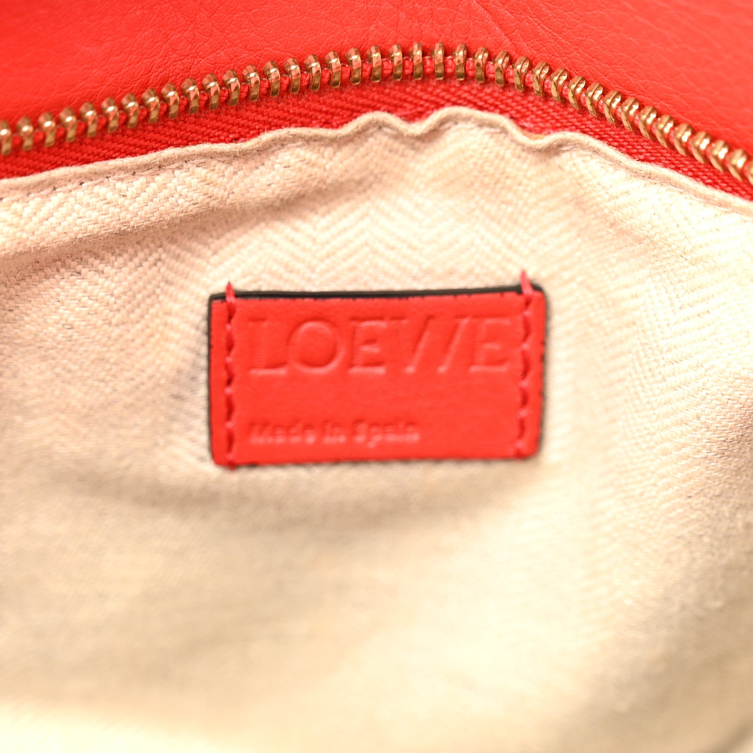 Loewe Calfskin Medium Puzzle Bag Scarlet 6 of 11