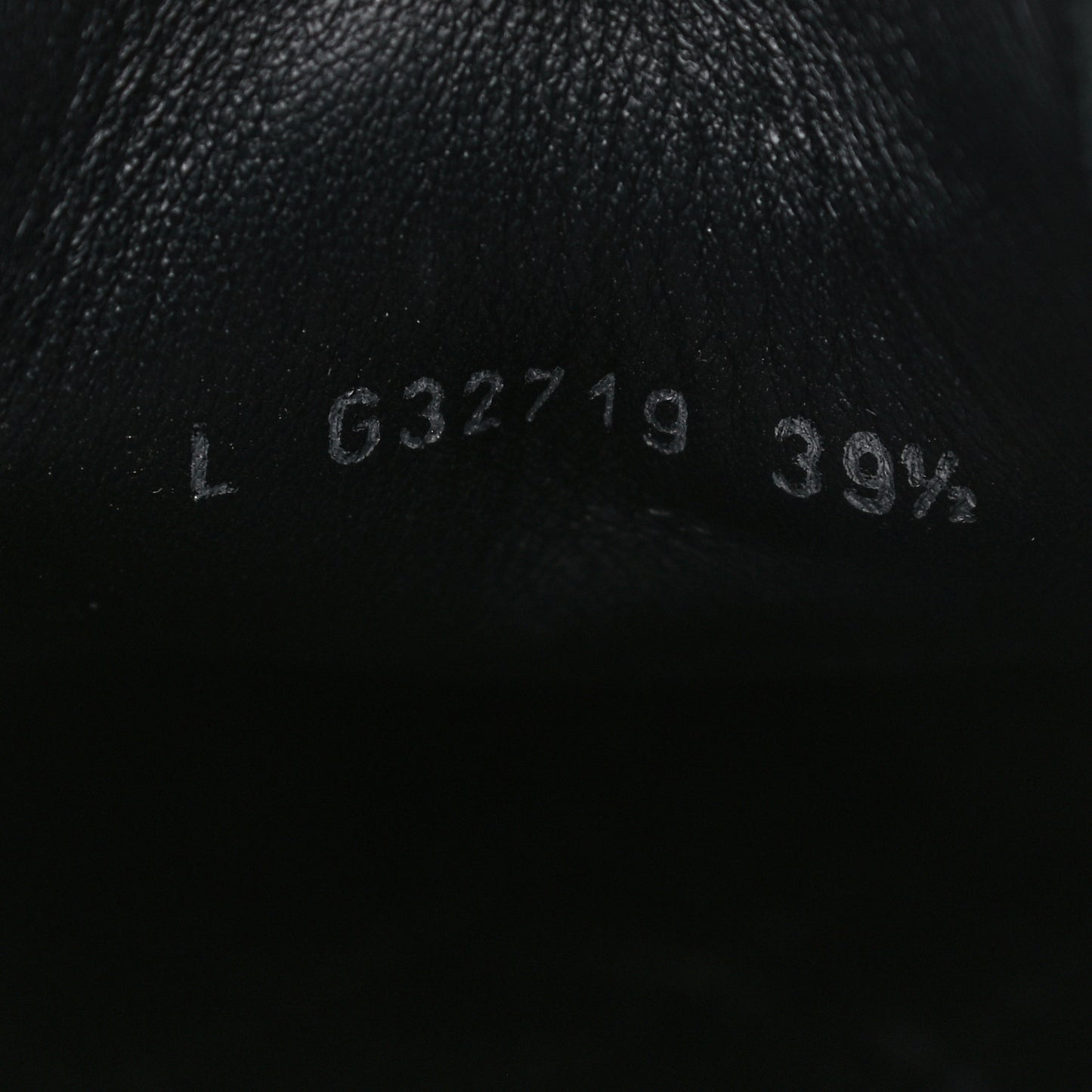 Calfskin Womens CC Sneakers 39.5 Black White