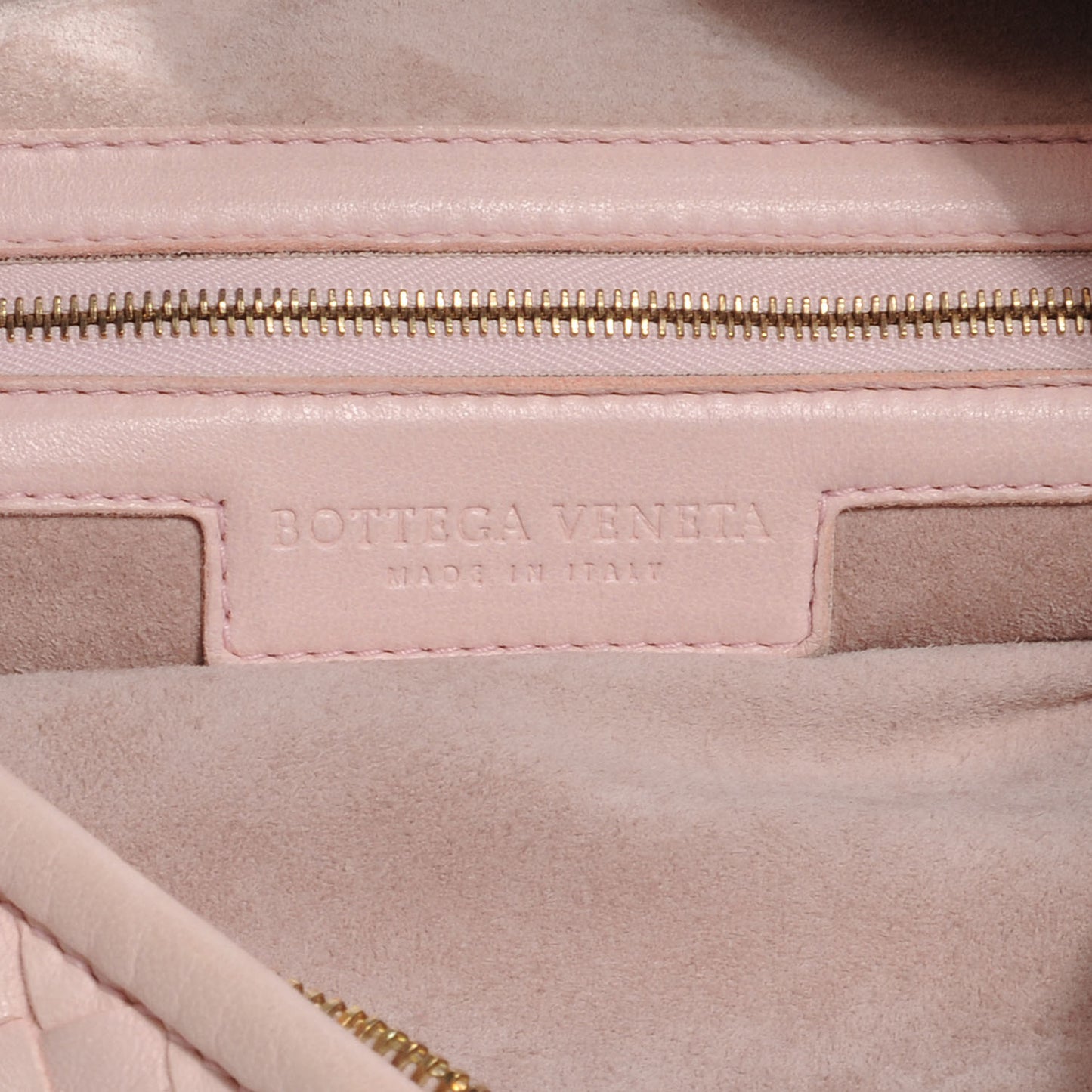 Nappa Intrecciato Medium Hobo Magnolia