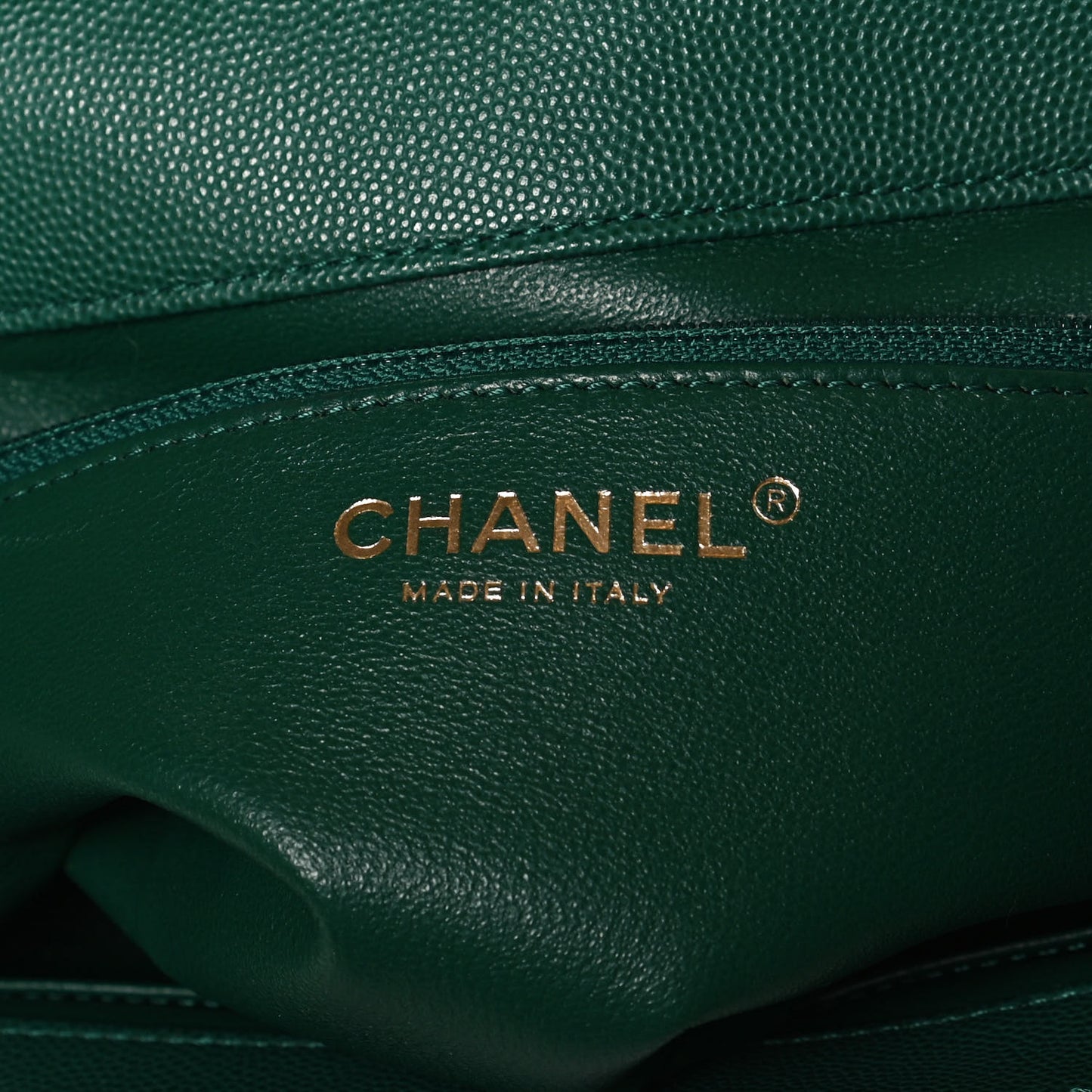 Caviar Quilted Medium Business Affinity Flap Green