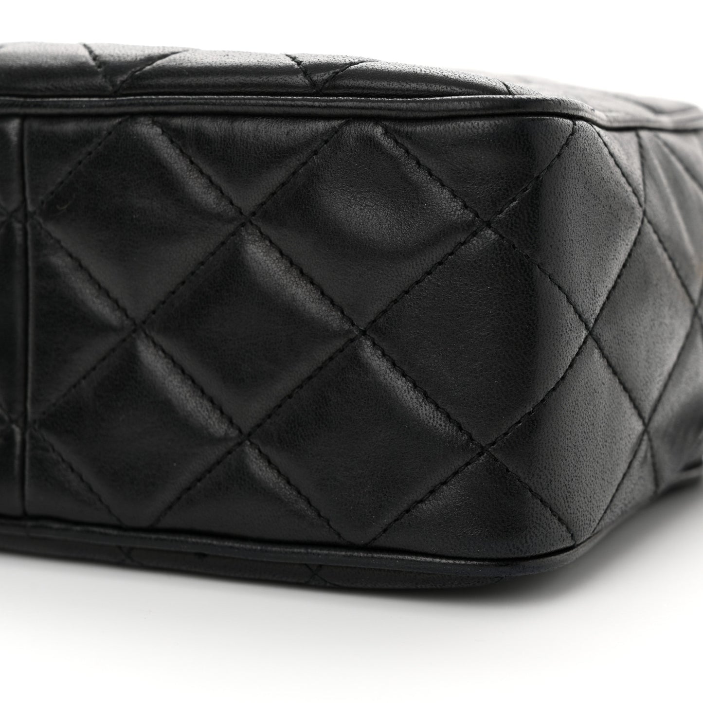 Lambskin Quilted Small Diamond CC Camera Case Black
