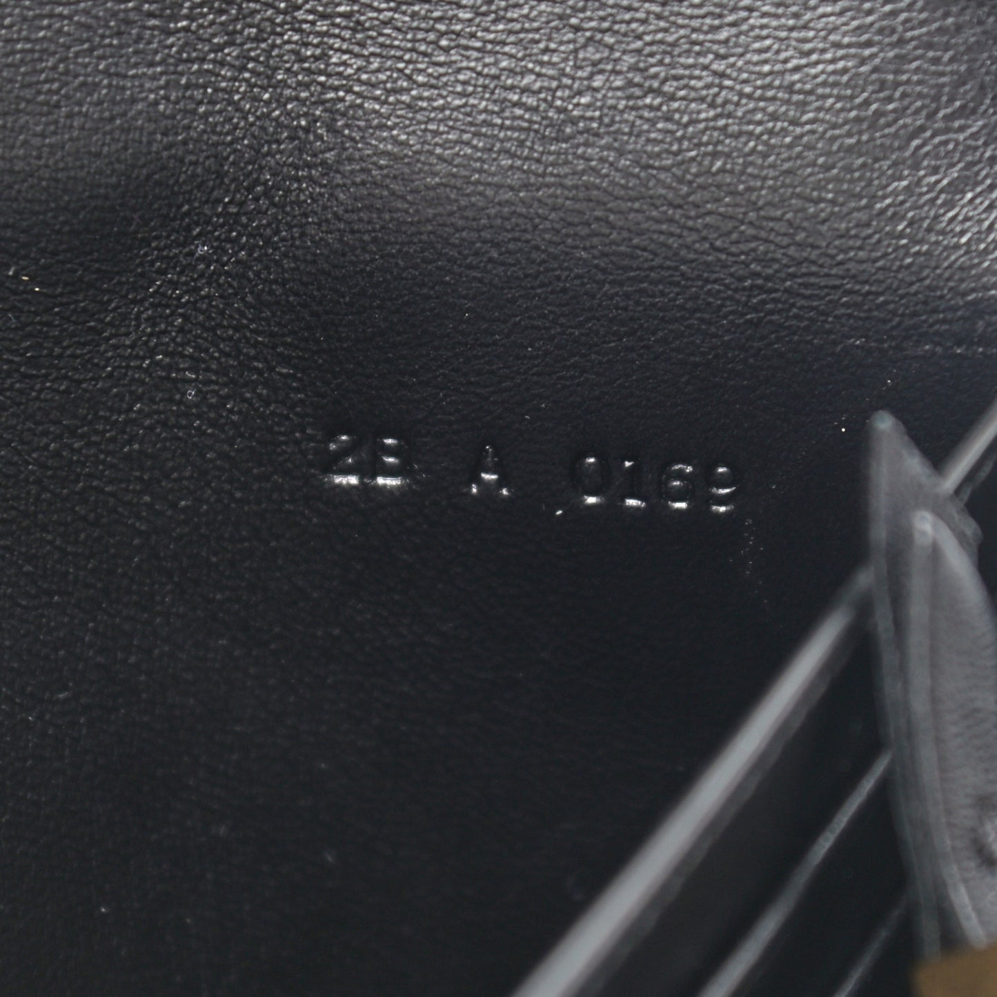 Goatskin Quilted GV3 Chain Wallet Black