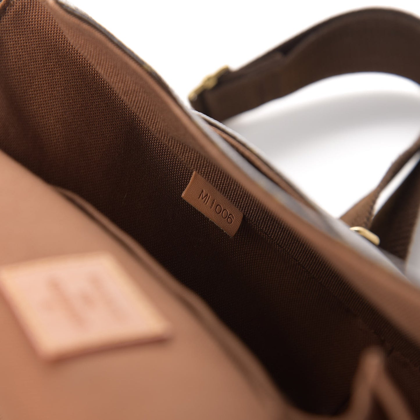 Monogram Bosphore PM Messenger