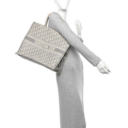 Christian Dior Oblique Large Book Tote Grey 2 of 13