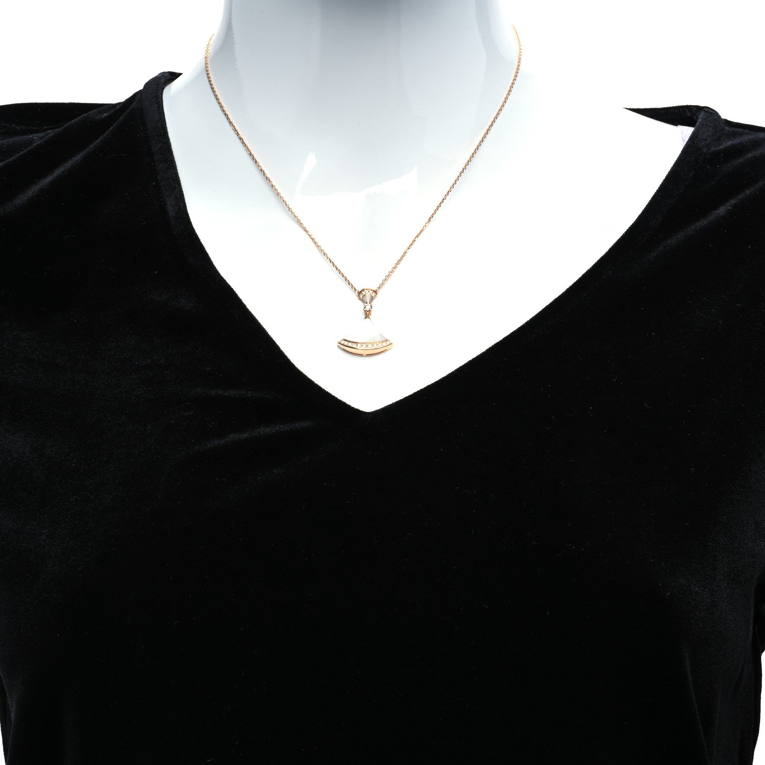 Bulgari 18K Rose Gold Diamond Large Mother of Pearl Divas' Dream Pendant Necklace 2 of 7